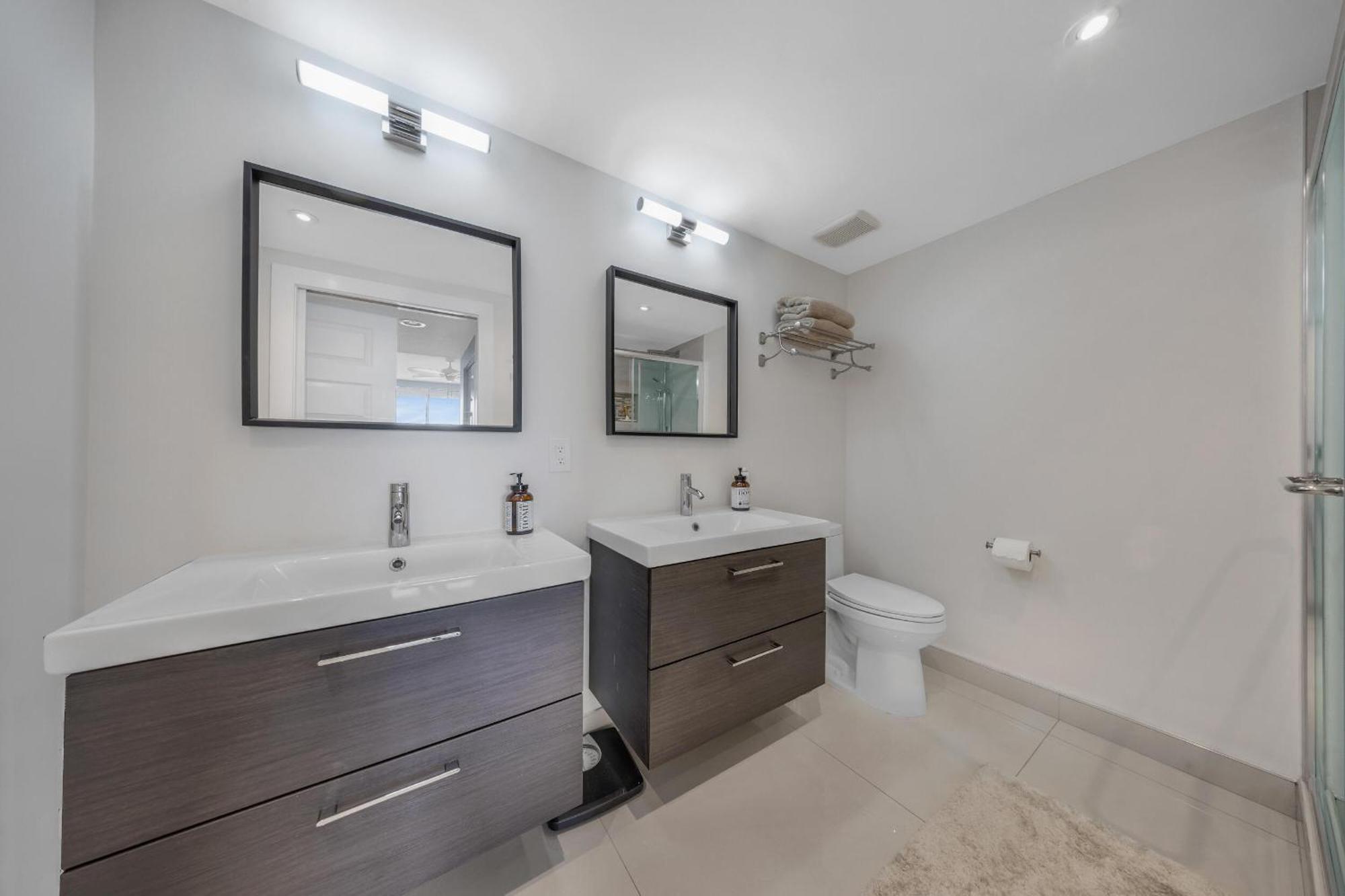 Relaxation At Its Finest Water-View In Golden Bay With Free Parking * Sunny Isles Beach