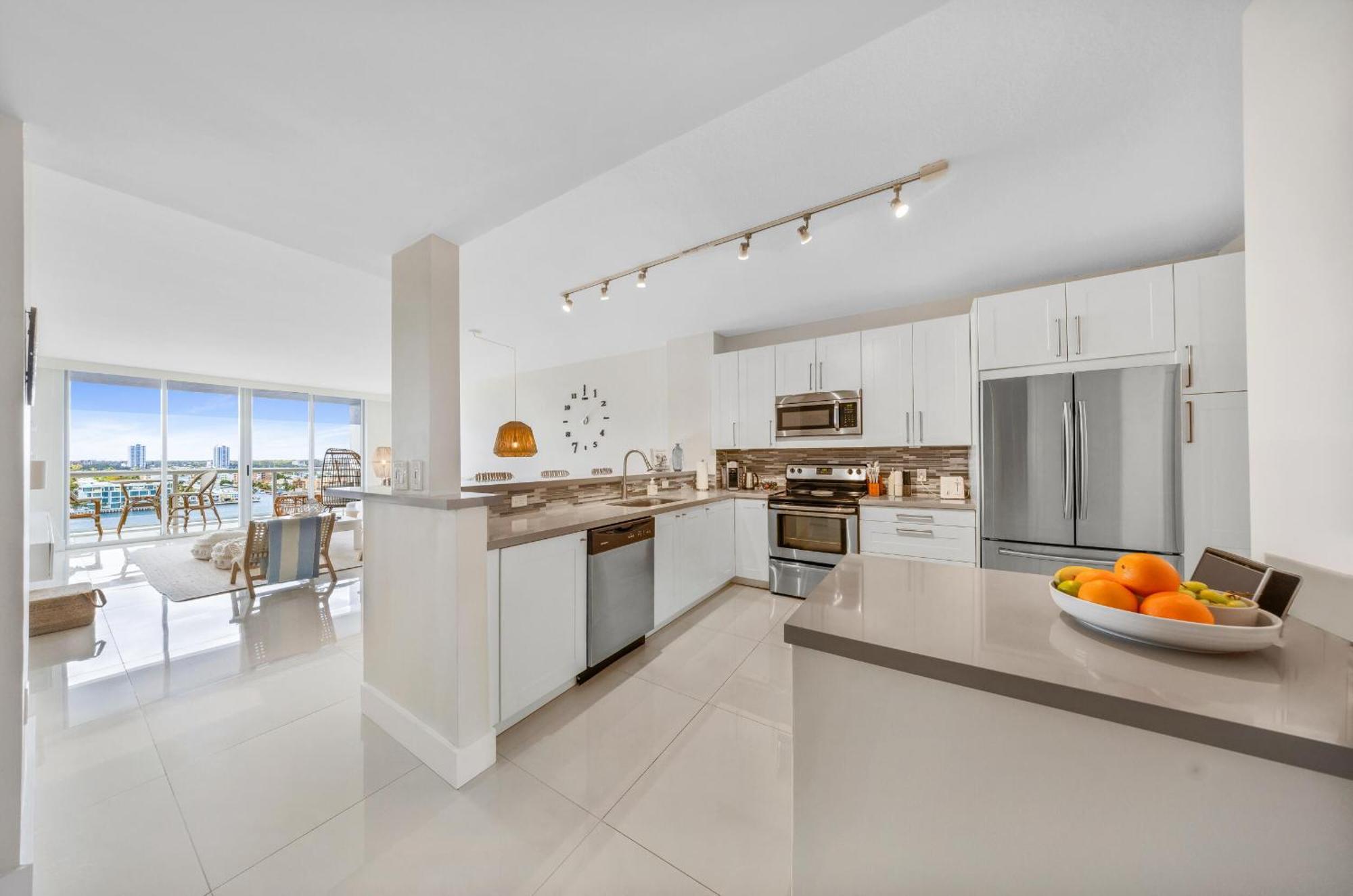 Relaxation At Its Finest Water-View In Golden Bay With Free Parking Apartment