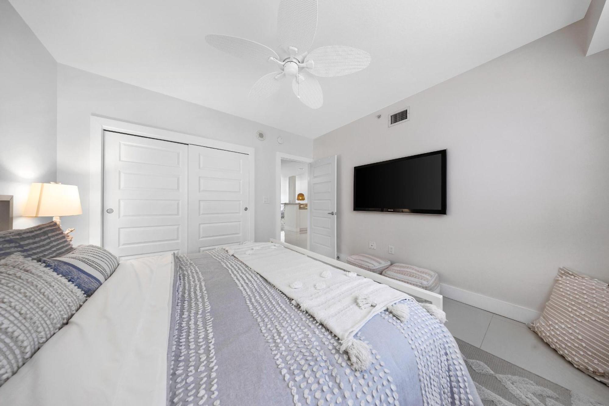 Apartment Relaxation At Its Finest Water-View In Golden Bay With Free Parking
