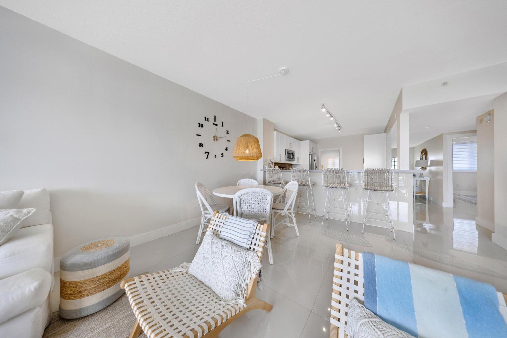 Apartment Relaxation At Its Finest Water-View In Golden Bay With Free Parking