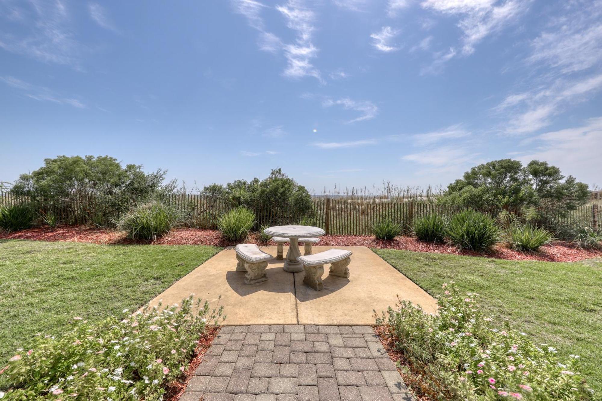 Waters Edge Holiday home *