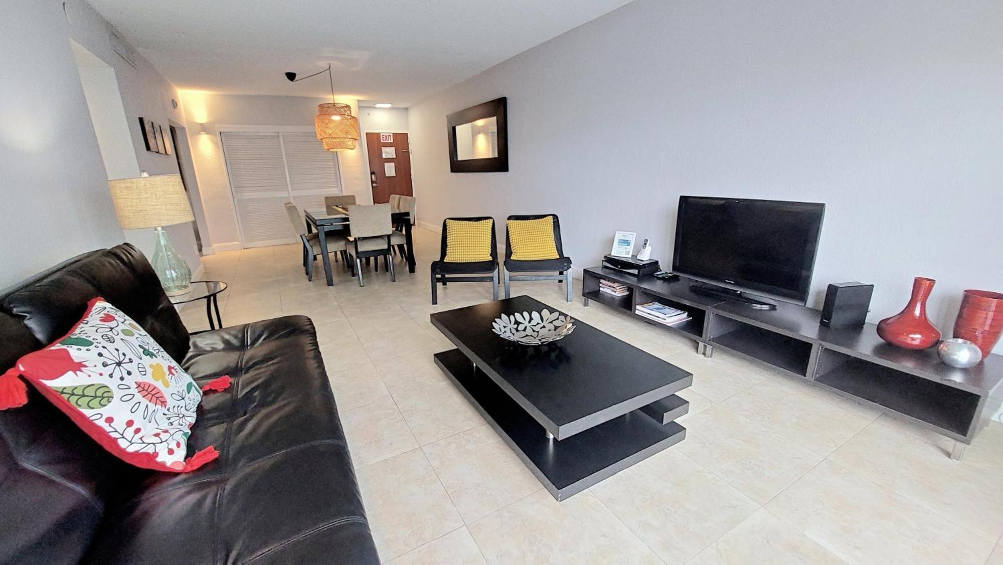 The Tides 1bedroom 3rd Floor We Are On The Beach! Apartment Hollywood