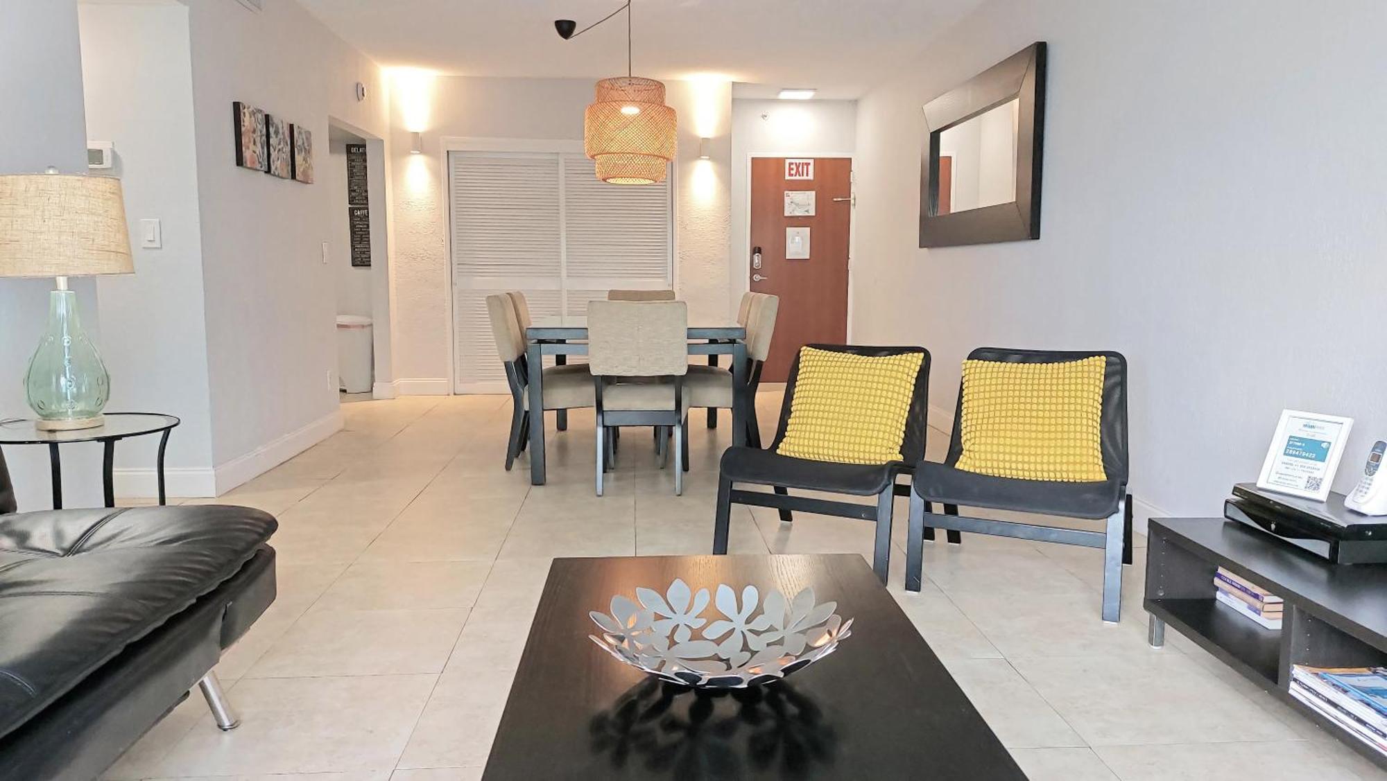 The Tides 1bedroom 3rd Floor We Are On The Beach! Hollywood