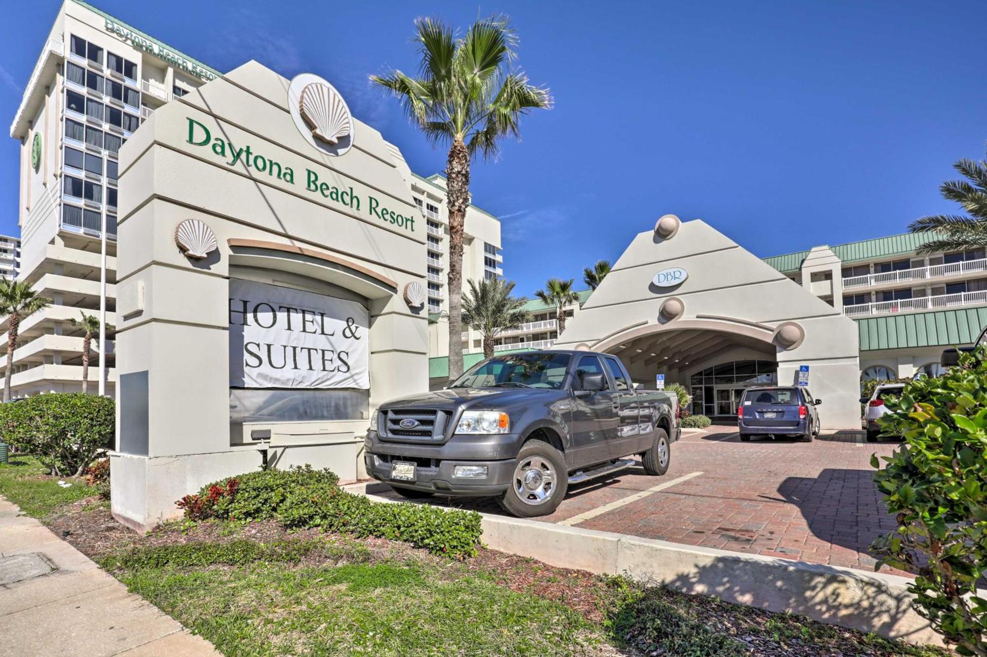 Daytona Beachfront With Ocean View Apartment