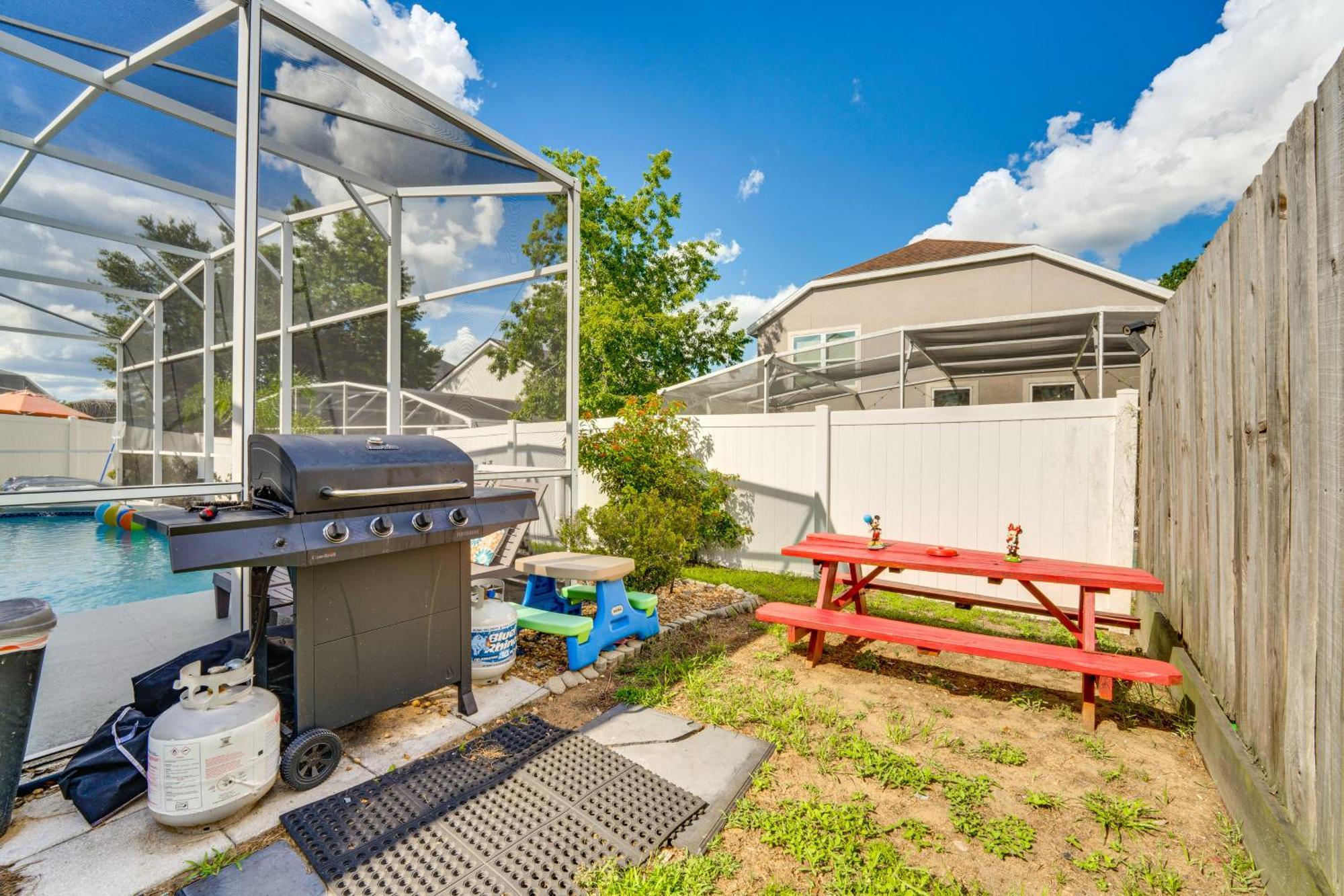 Disney-themed With Heated Pool, 10 Mi To Parks Villa *
