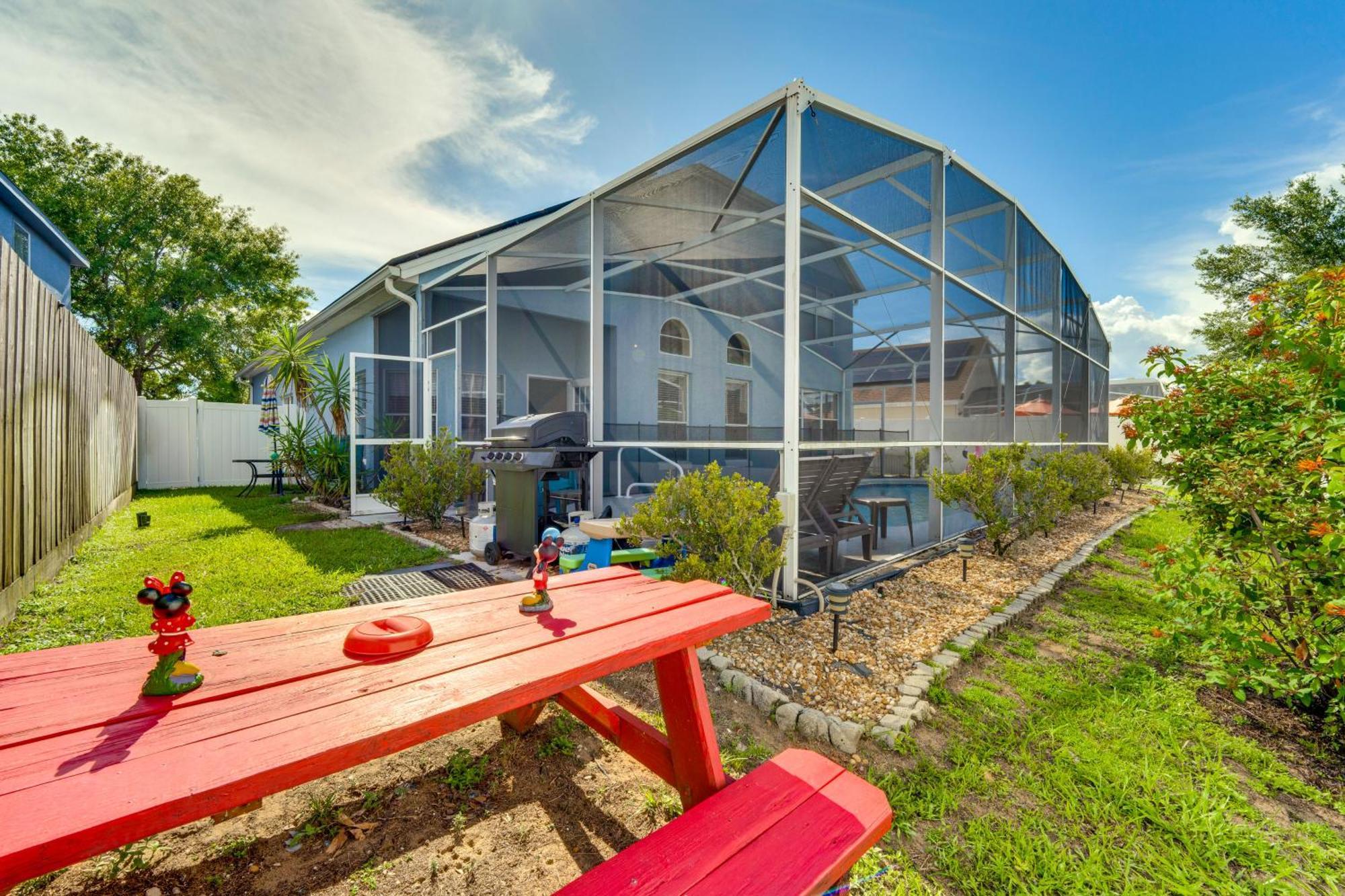 Disney-themed With Heated Pool, 10 Mi To Parks Villa Kissimmee
