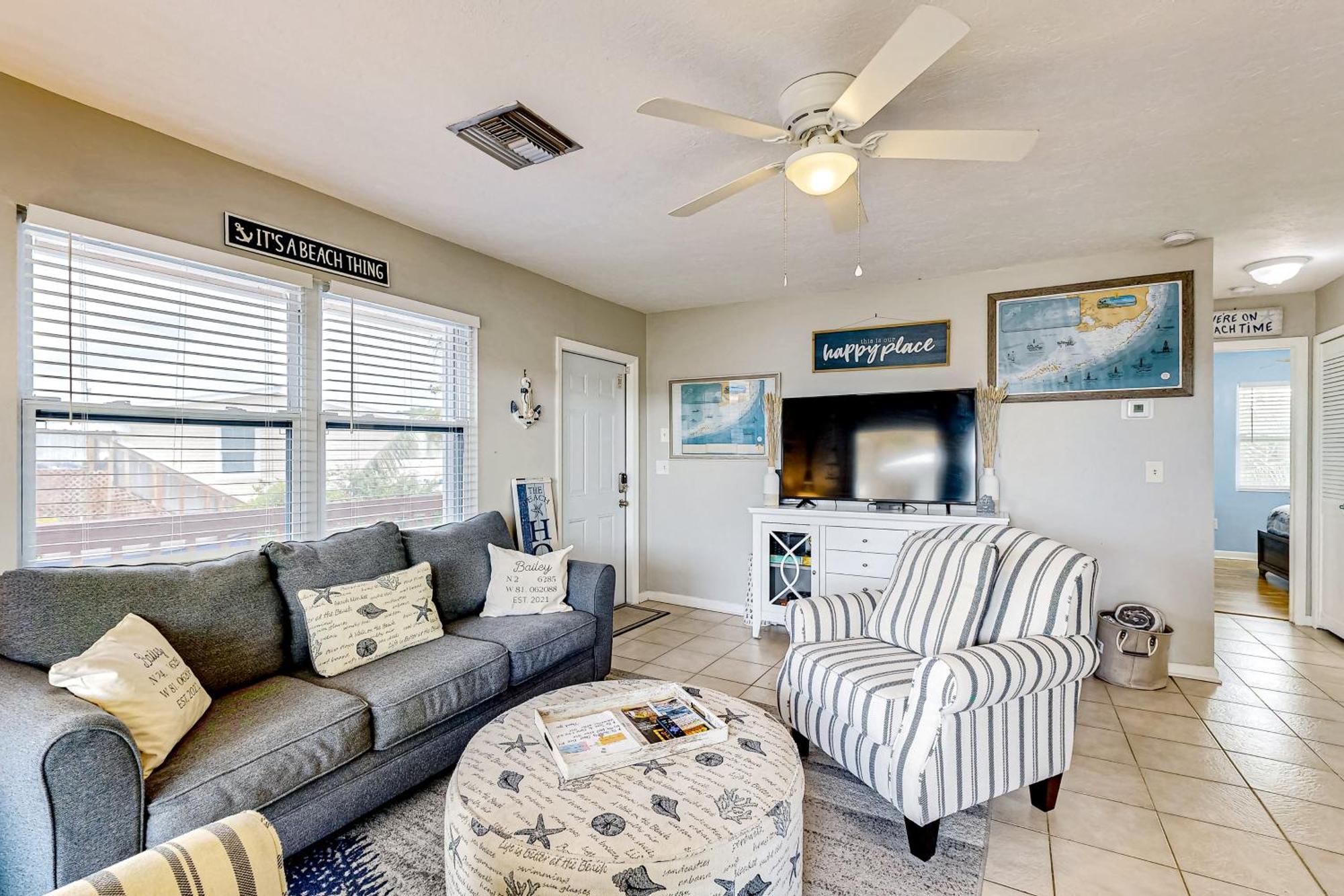 Holiday home Grey Sailboat