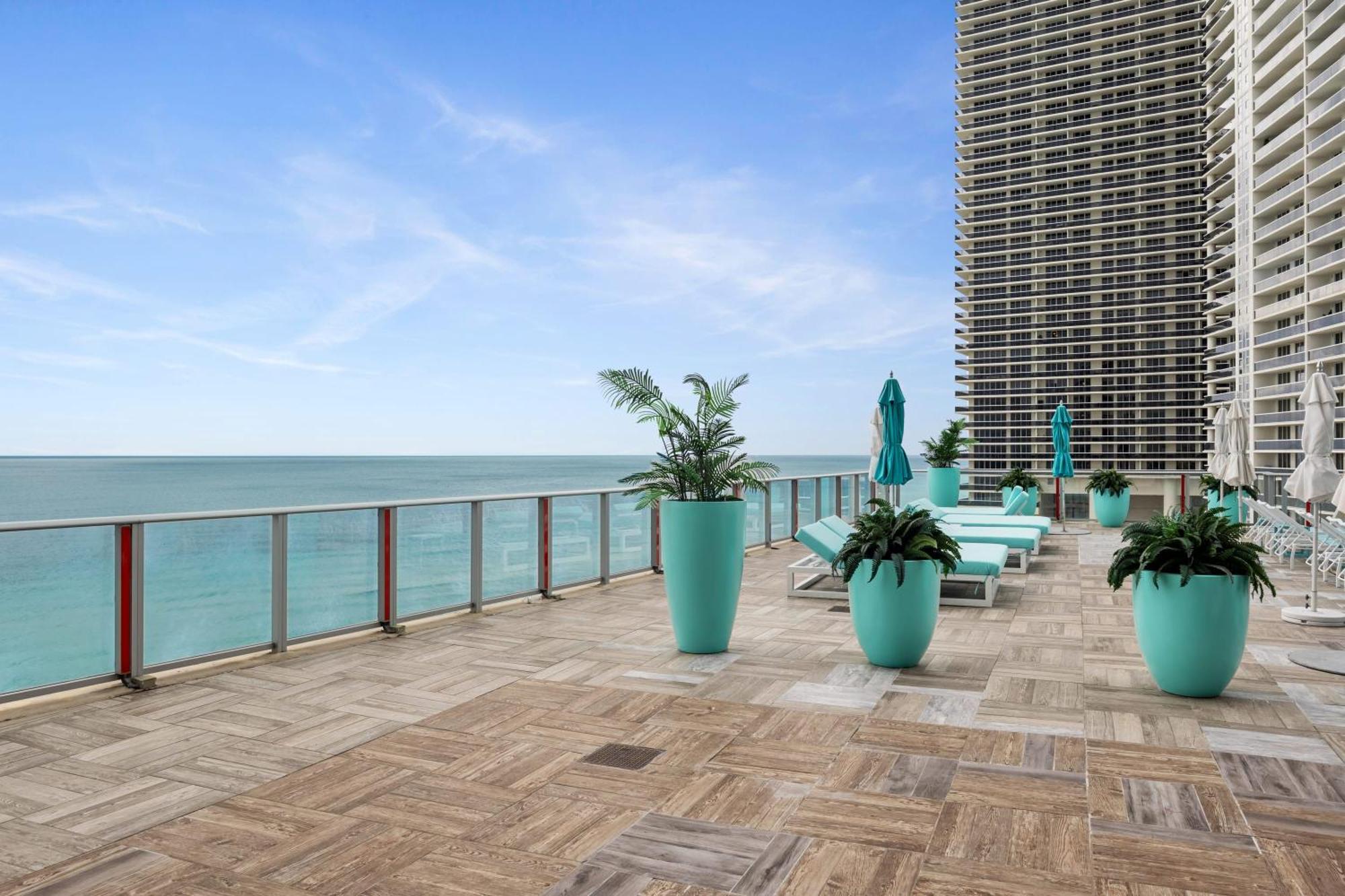 Apartment Ocean Front Paradiiise 3 Bedroom By Zen *