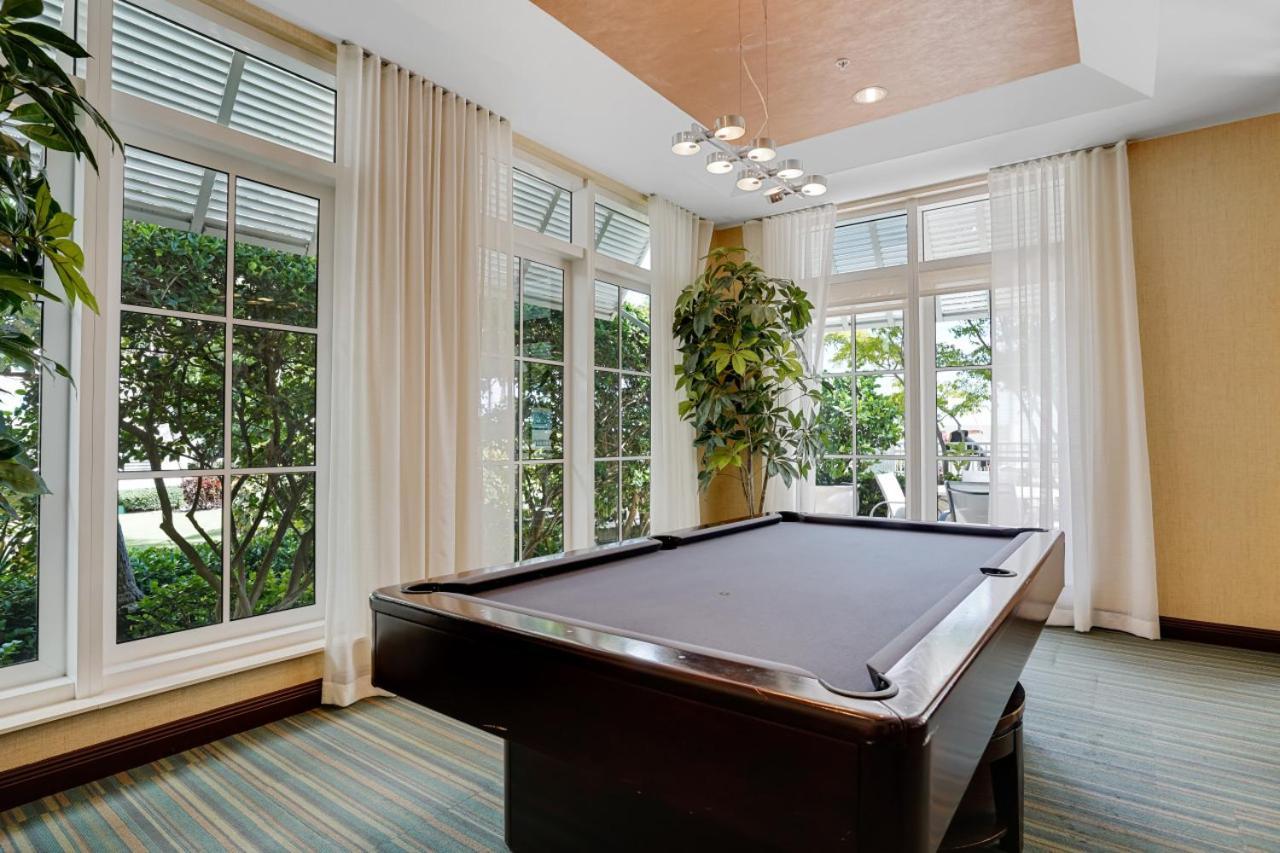 With Rooftop Pool In Boynton