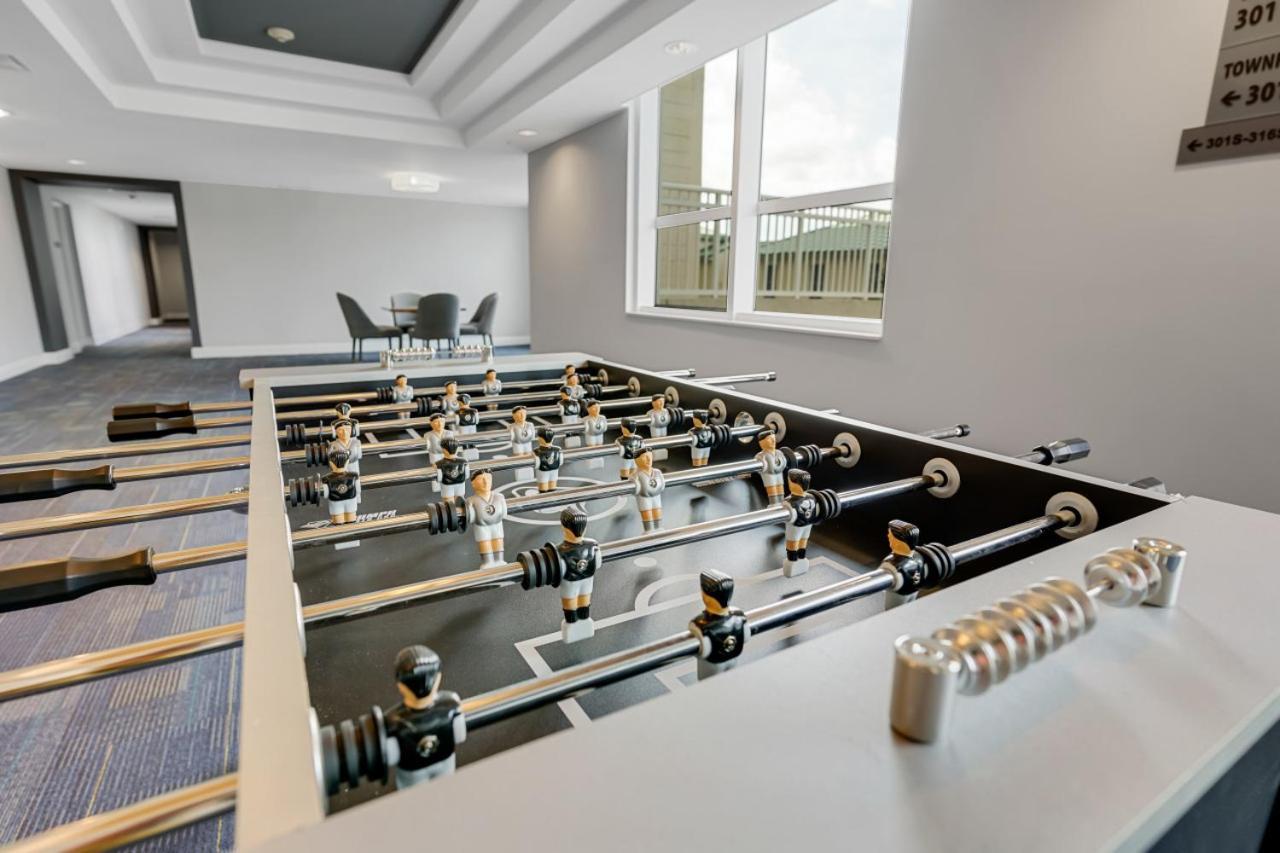 Holiday home With Rooftop Pool In Boynton *
