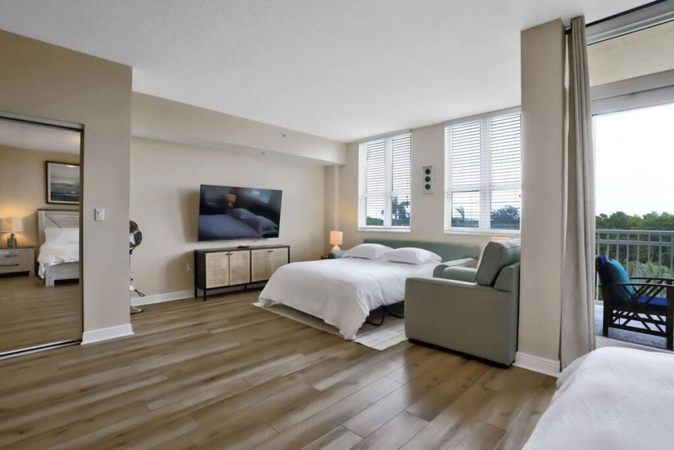 Holiday home With Rooftop Pool In Boynton Boynton Beach