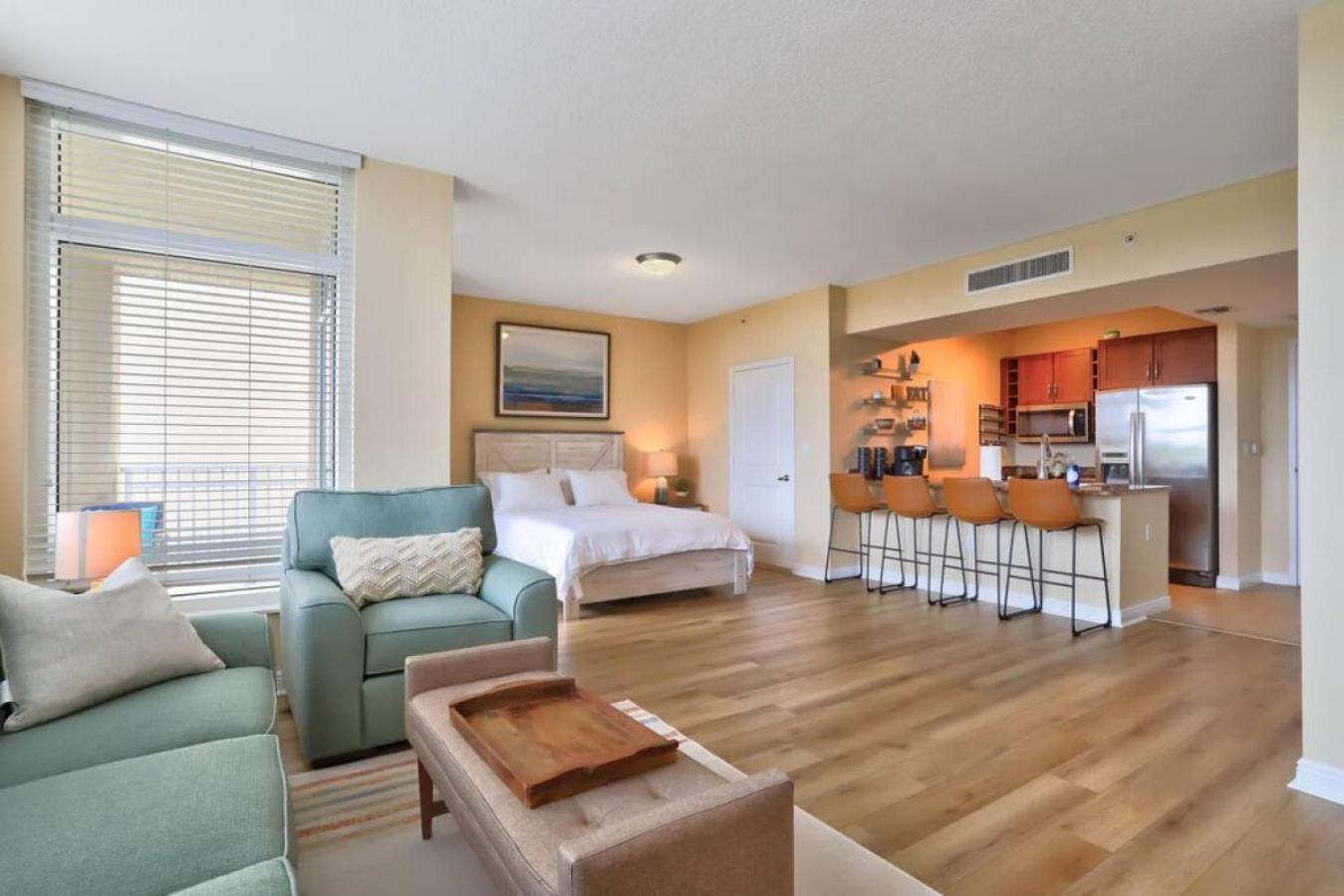 Holiday home With Rooftop Pool In Boynton