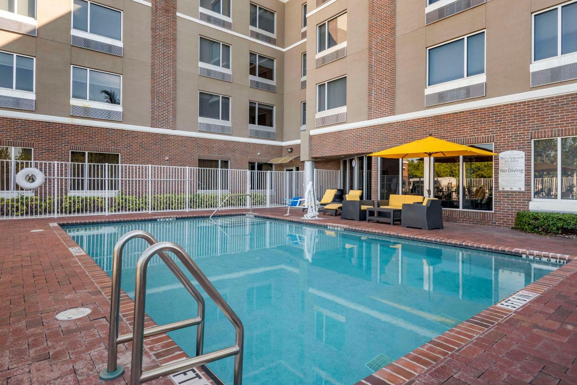 Hotel Cambria Ft Lauderdale, Airport South & Cruise Port 3*