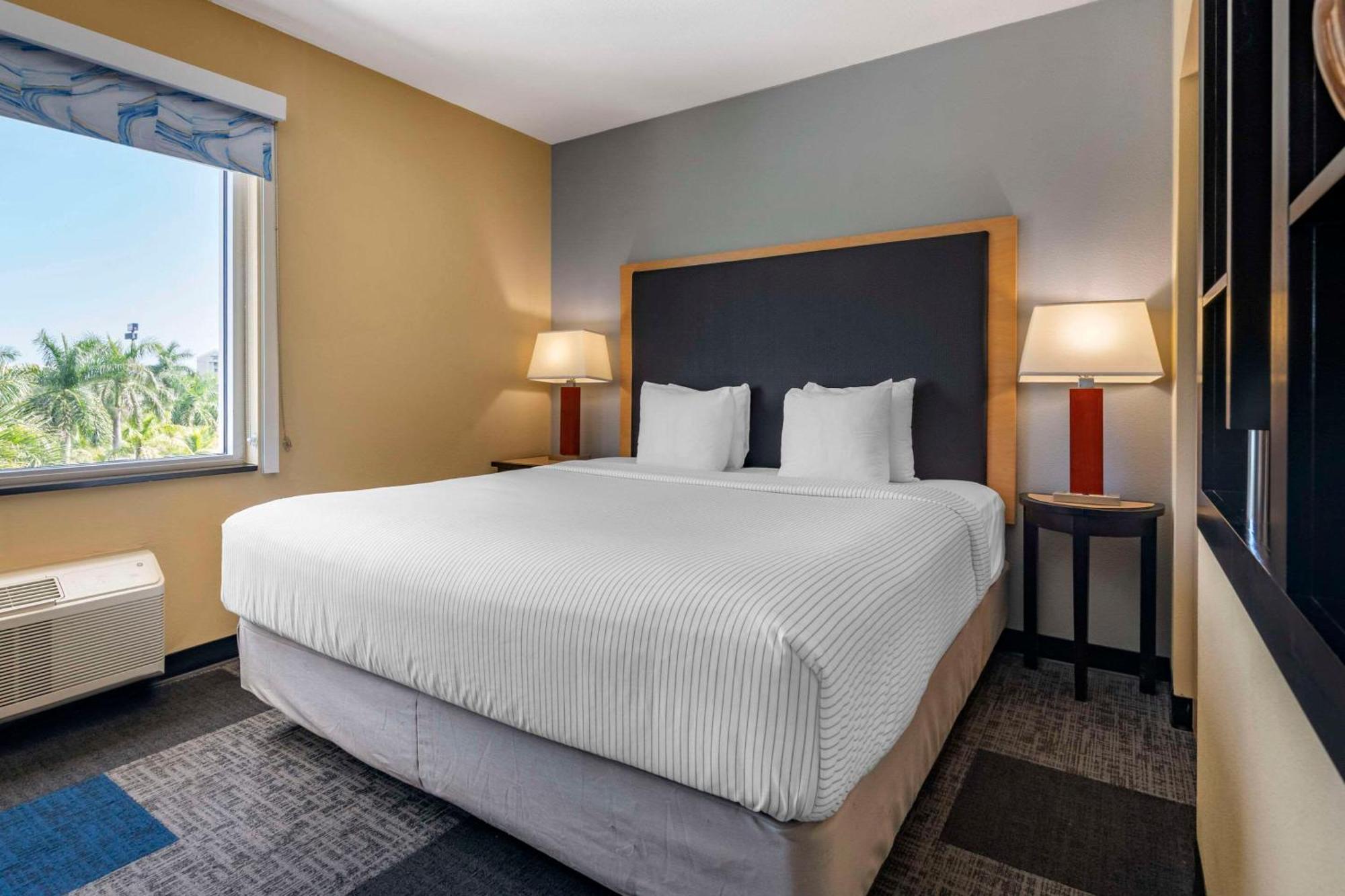 Hotel Cambria Ft Lauderdale, Airport South & Cruise Port Dania Beach
