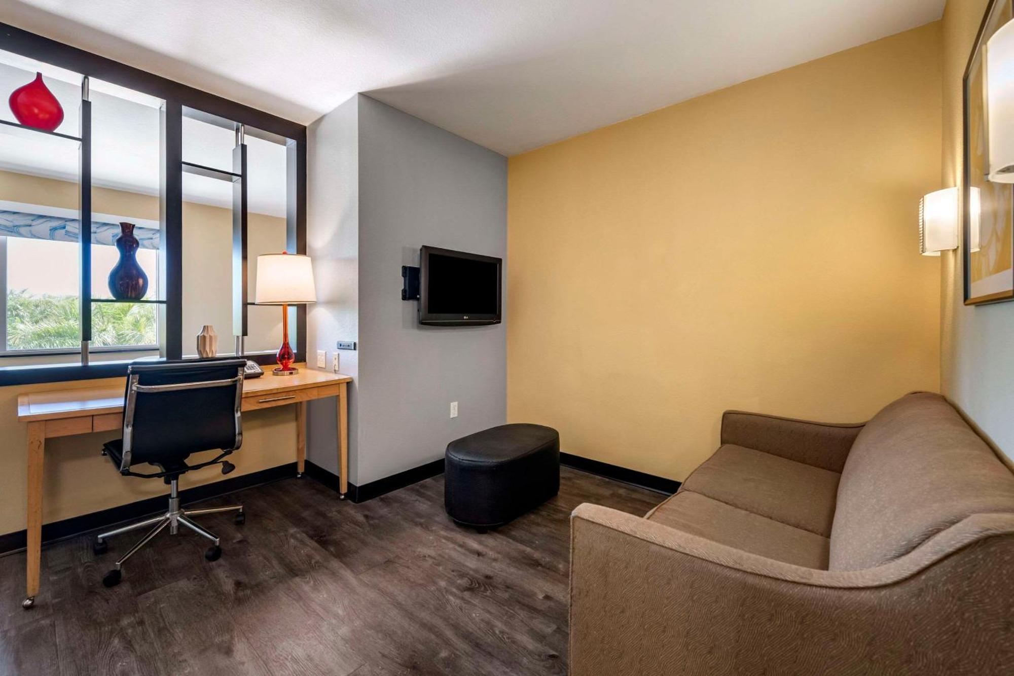 Cambria Ft Lauderdale, Airport South & Cruise Port