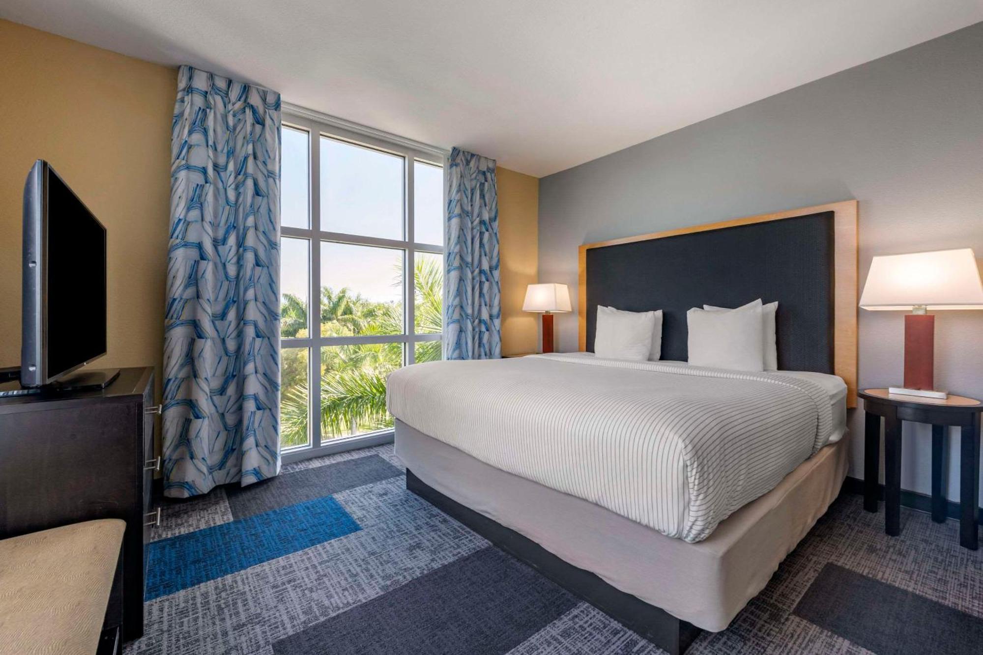 Cambria Ft Lauderdale, Airport South & Cruise Port Hotel