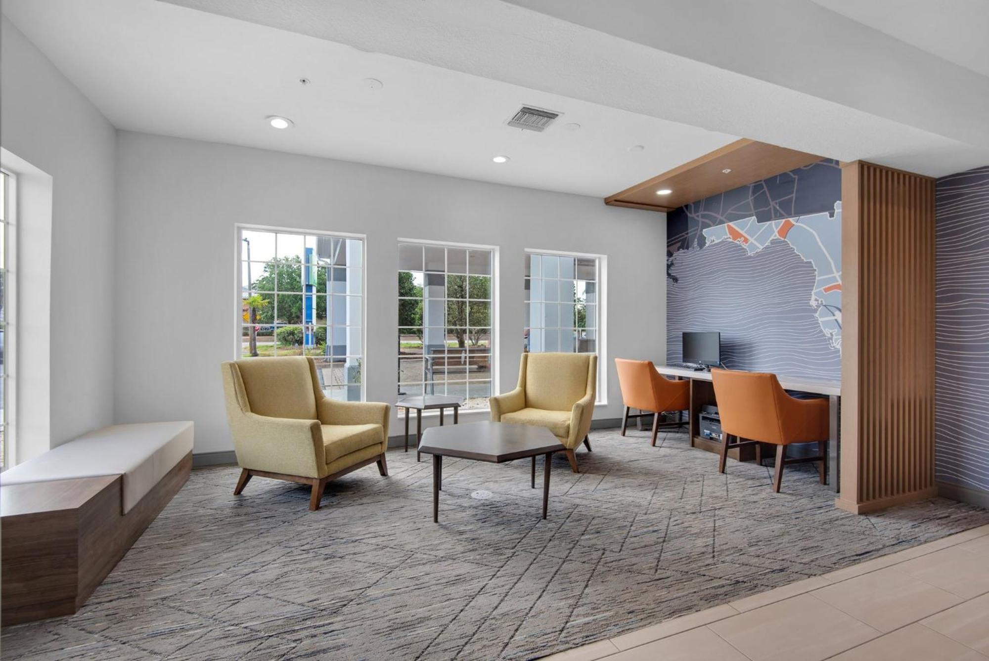Express E - Commons Mall Area By Ihg
