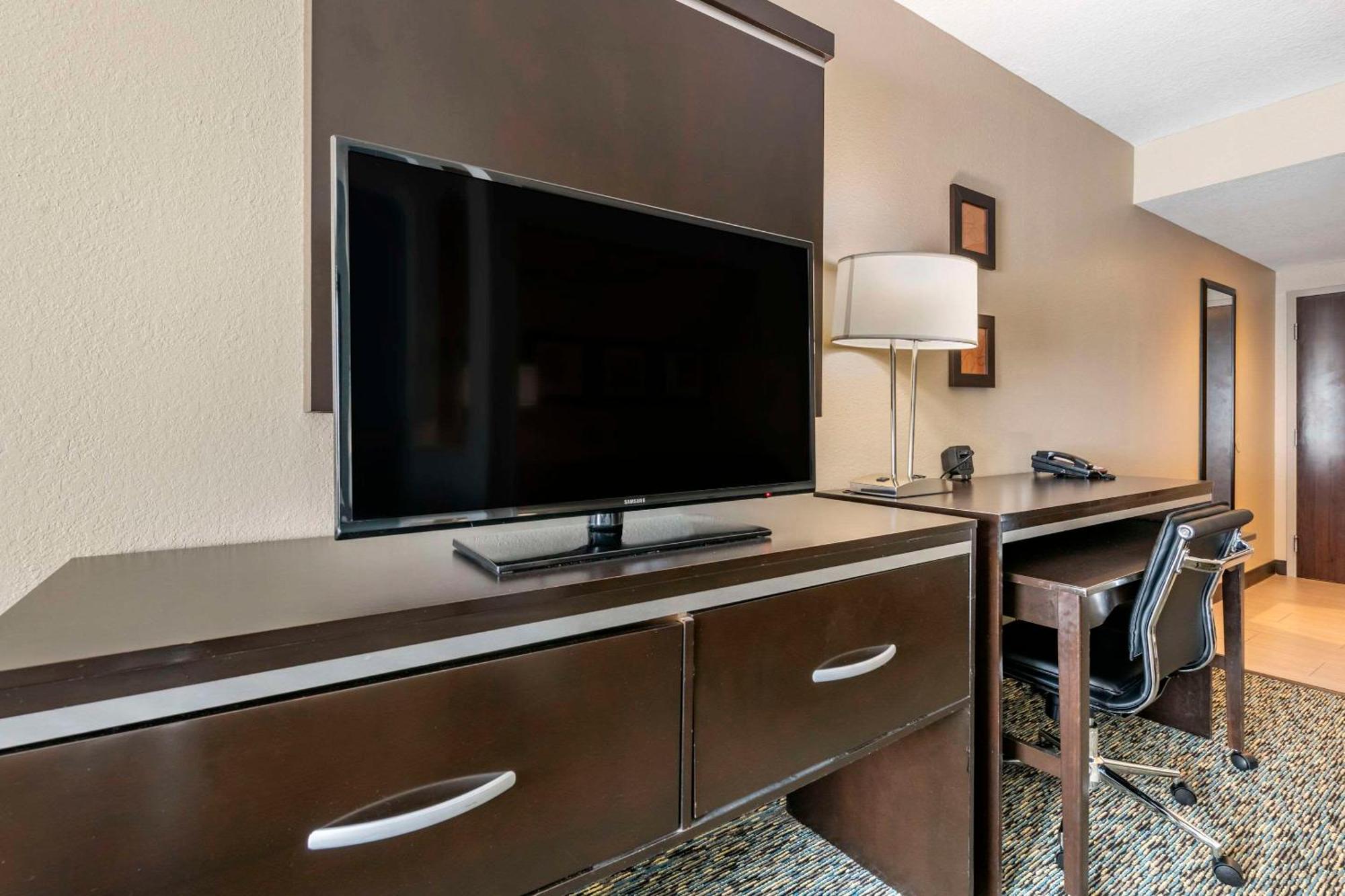 Comfort Lauderdale Airport South & Cruise Port 3*
