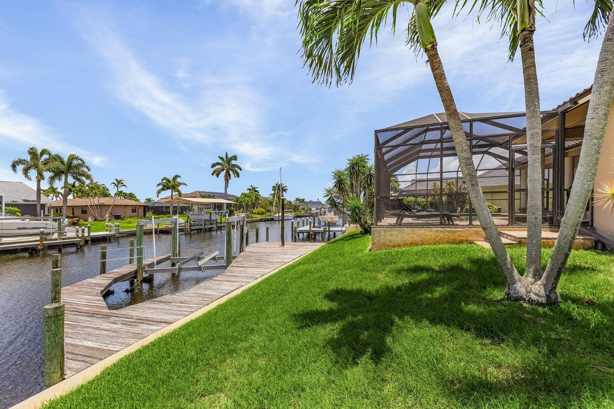 Ocean Drive Sw Cape - Waterfront Private Locally Owned & Managed, Fair & Honest Pricing Cape Coral