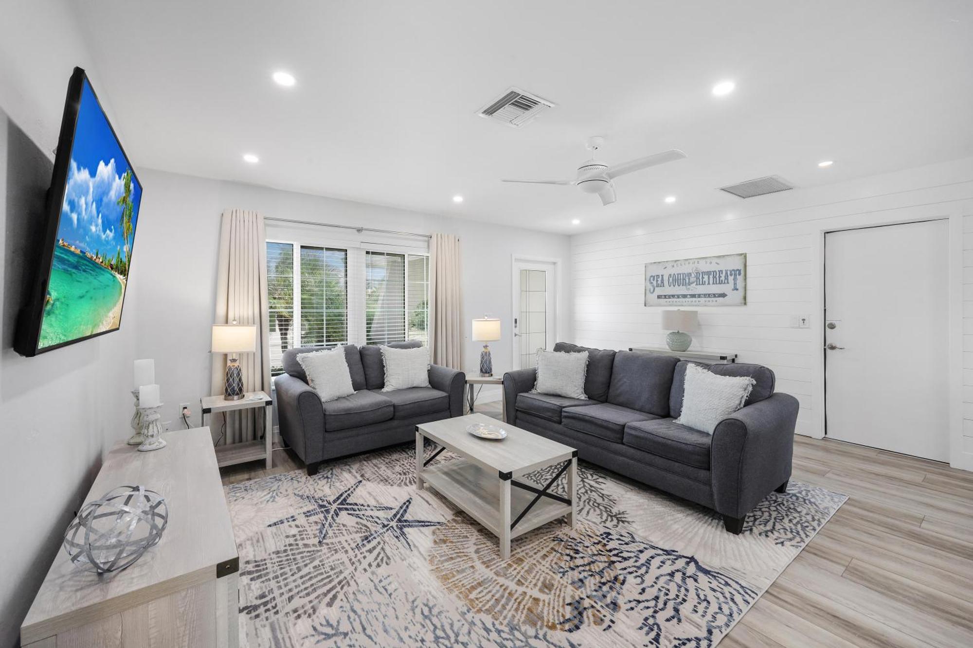 768 Sea Court * Marco Island