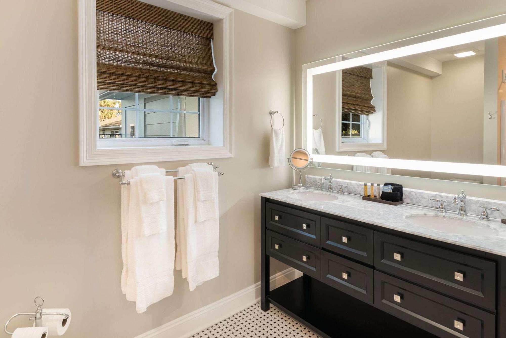 Hotel The Port And Cottages, Ascend Collection Port St. Joe