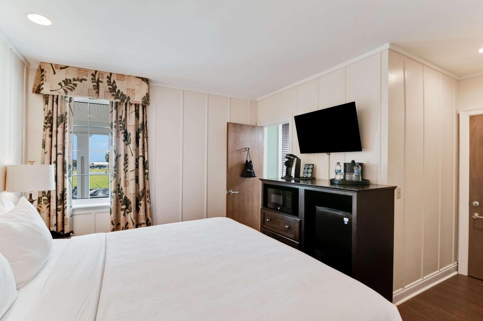 Hotel The Port And Cottages, Ascend Collection