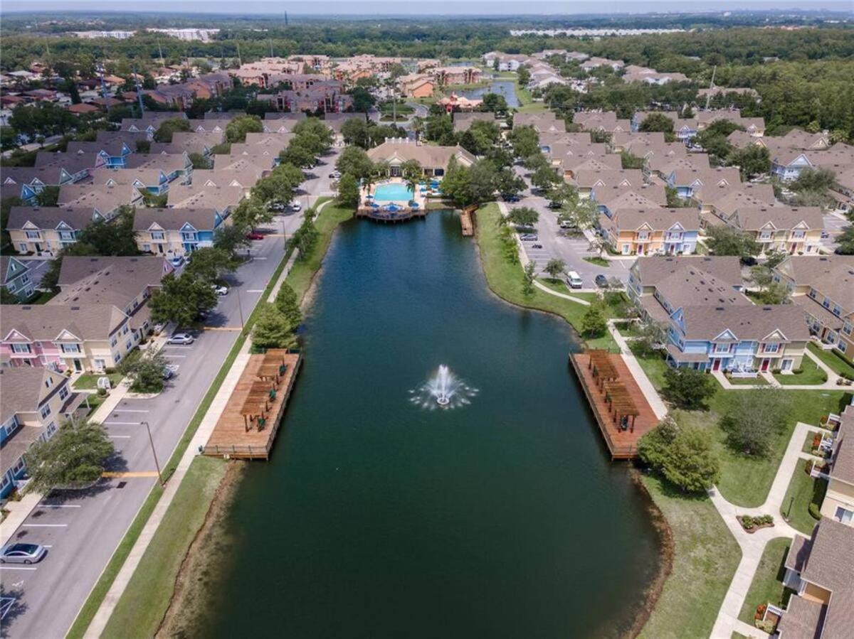 Cozy 4-bedroom Townhome In A Vacation Near Disney-orlando Kissimmee
