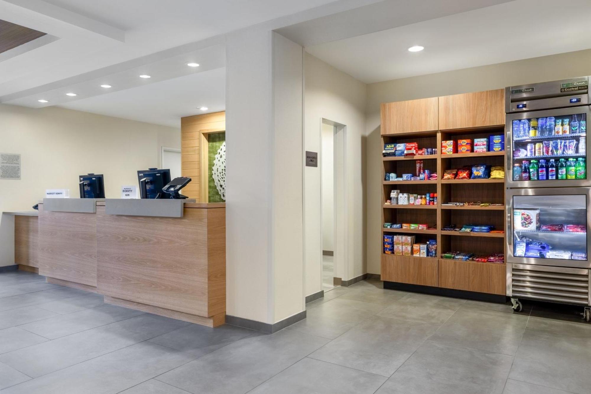 Fairfield & By Marriott Walton Hurlburt Area Hotel 2*