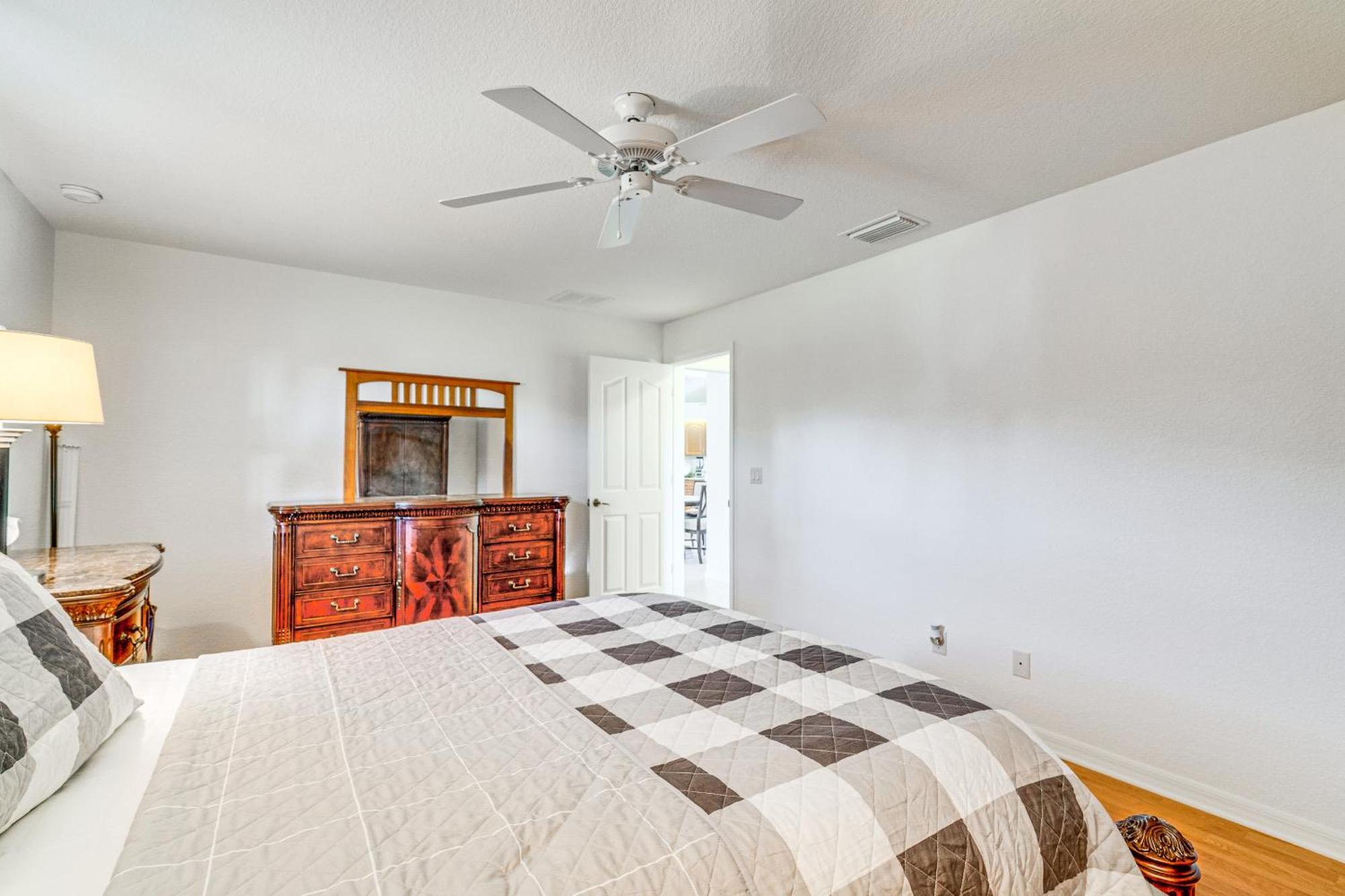 About 3 Mi To And Harbor! Holiday home Port Charlotte
