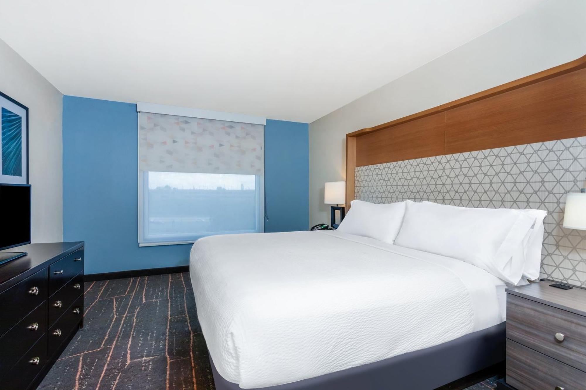 & Across From Universal By Ihg 3* Orlando