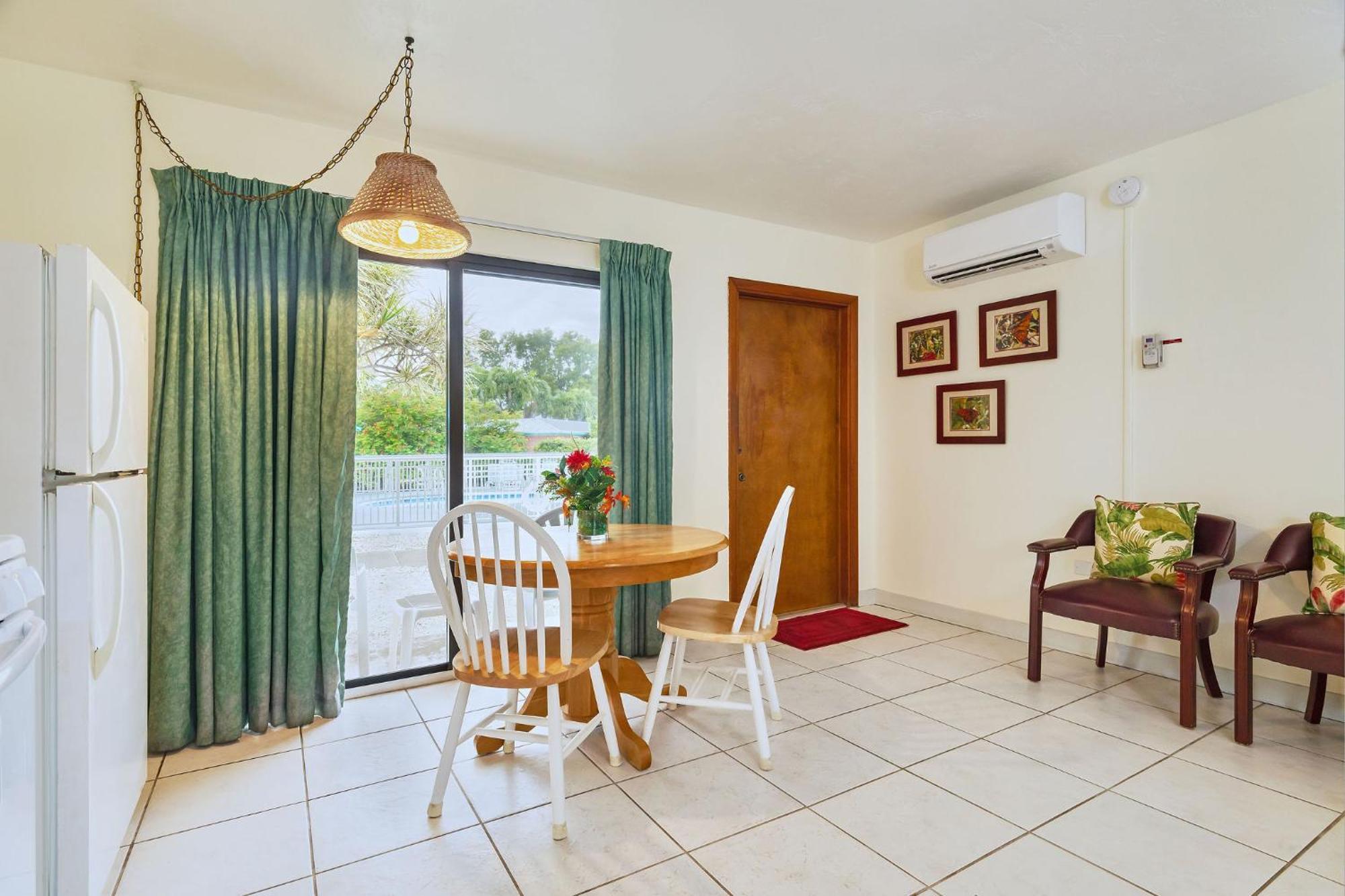 Rock Reef Inn
