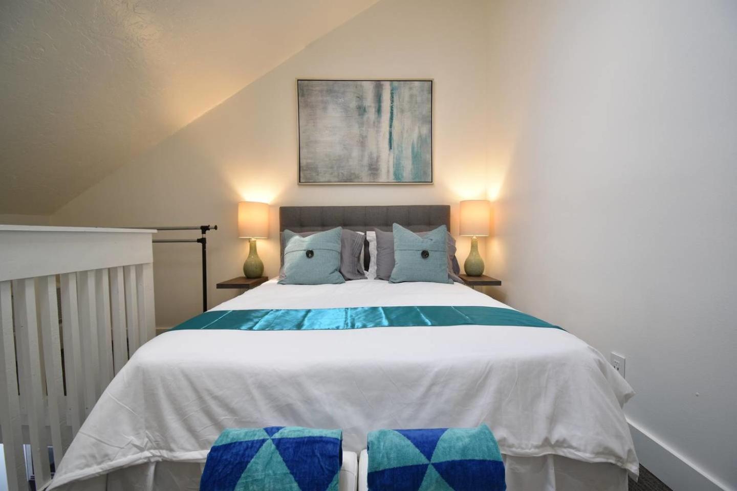 Oceanside Boutique Loft Cozy Unit # 7 Hollywood