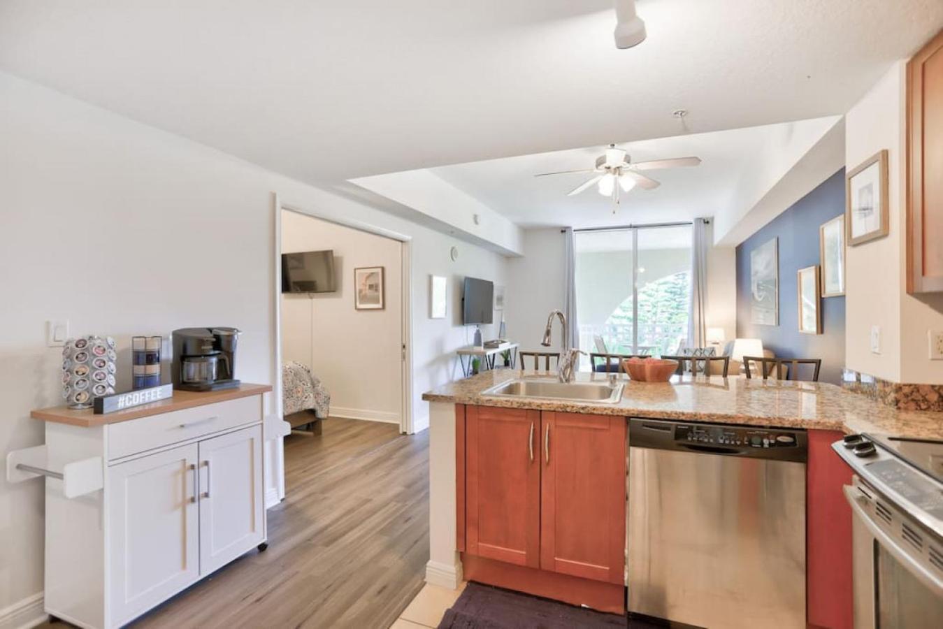 1br Rooftop Pool-10 Min Walk To Boynton Beach
