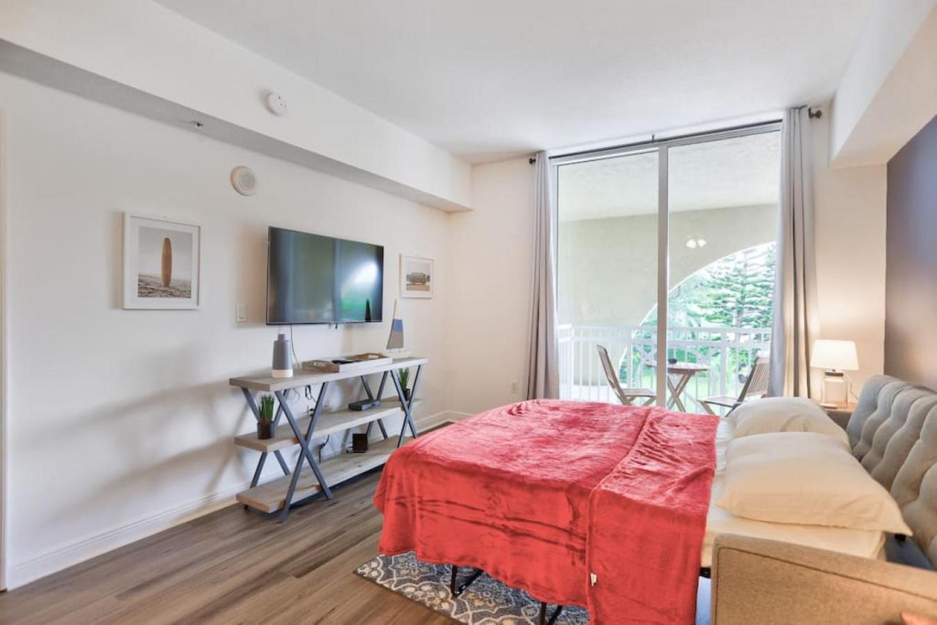 1br Rooftop Pool-10 Min Walk To * Boynton Beach