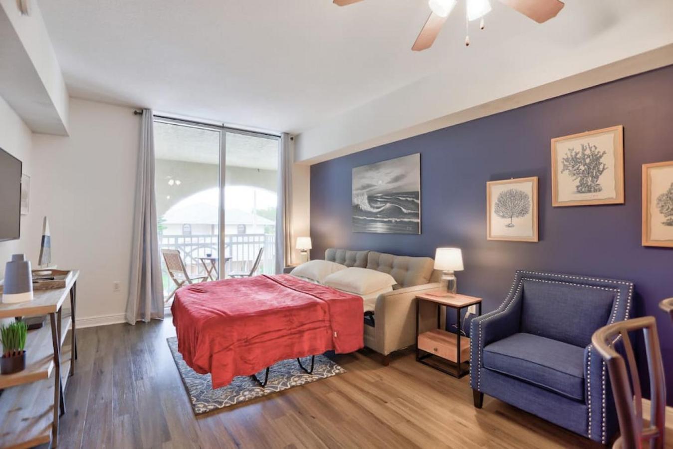Holiday home 1br Rooftop Pool-10 Min Walk To