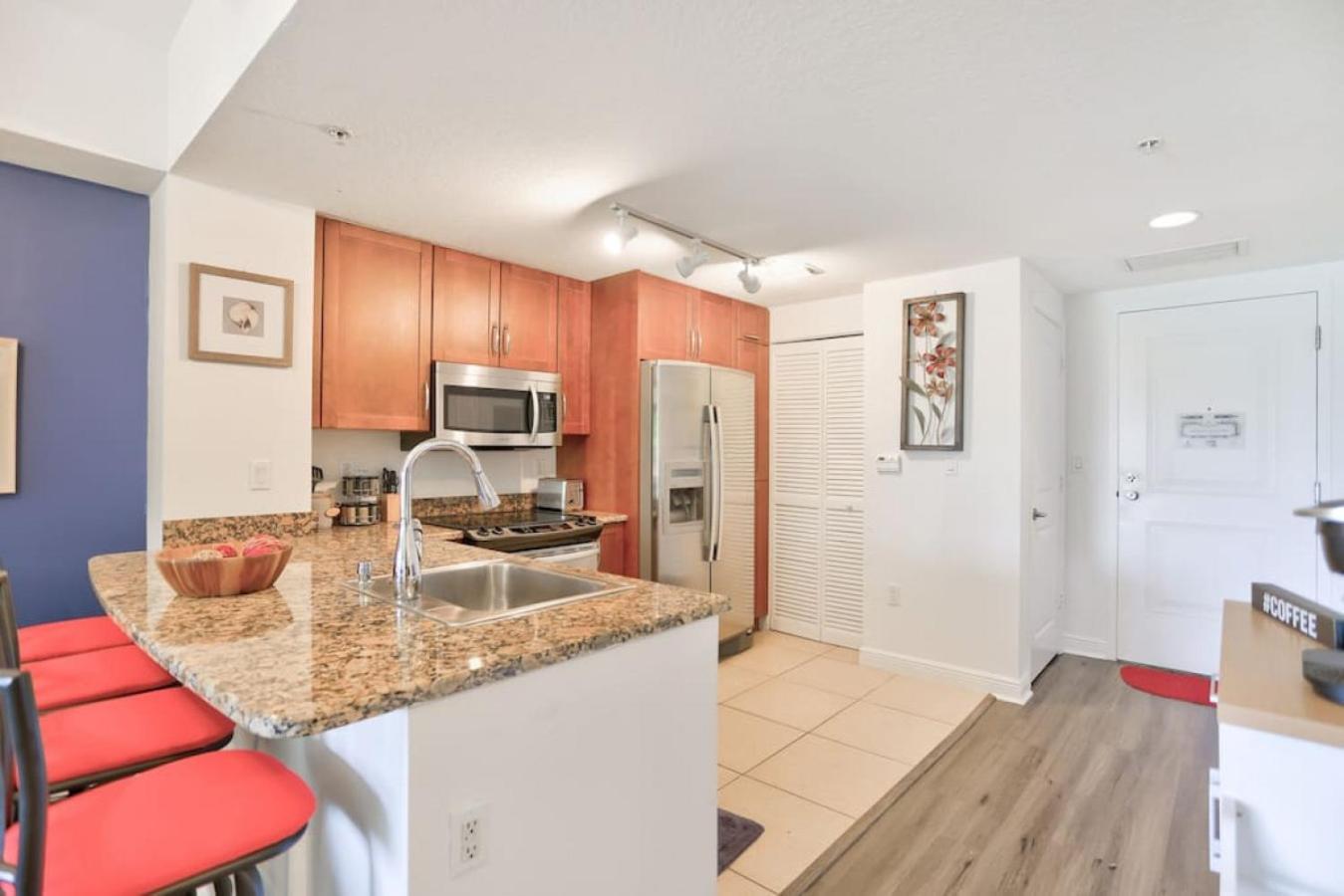 Holiday home 1br Rooftop Pool-10 Min Walk To