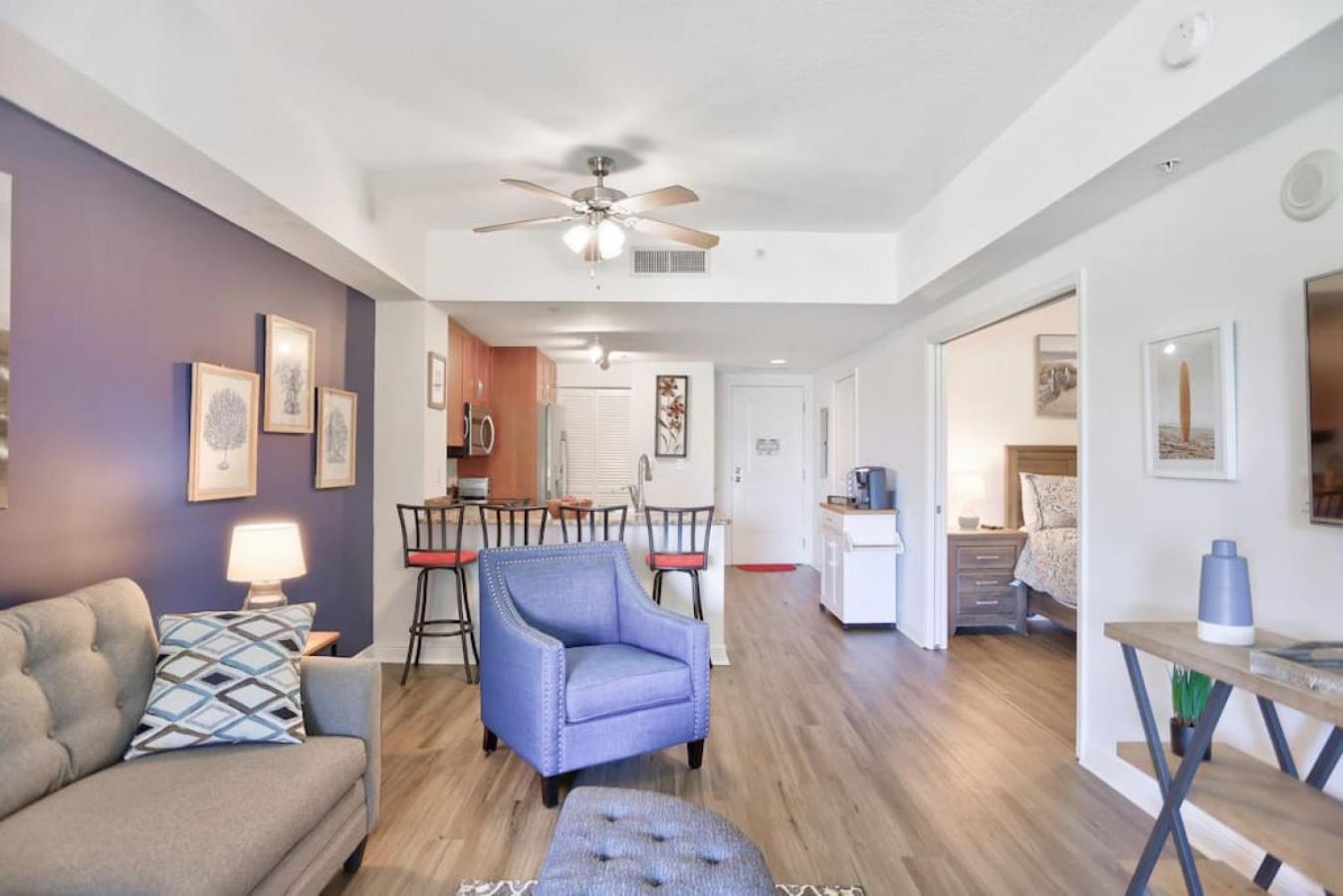 1br Rooftop Pool-10 Min Walk To *