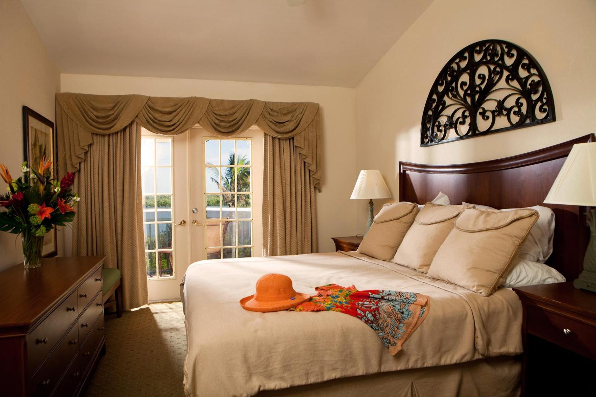Tween Waters Island & Resort