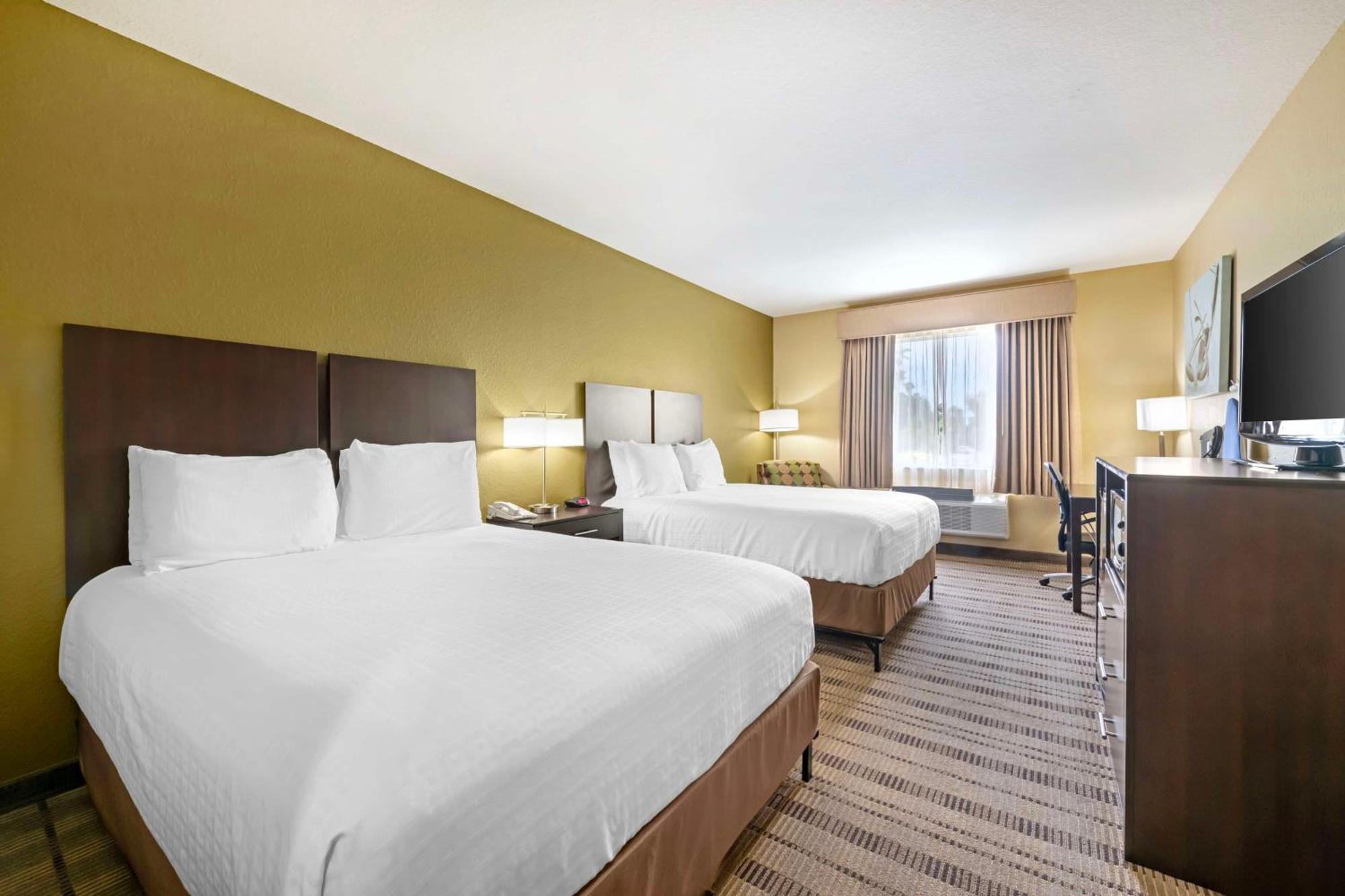 Western Edgewater Hotel
