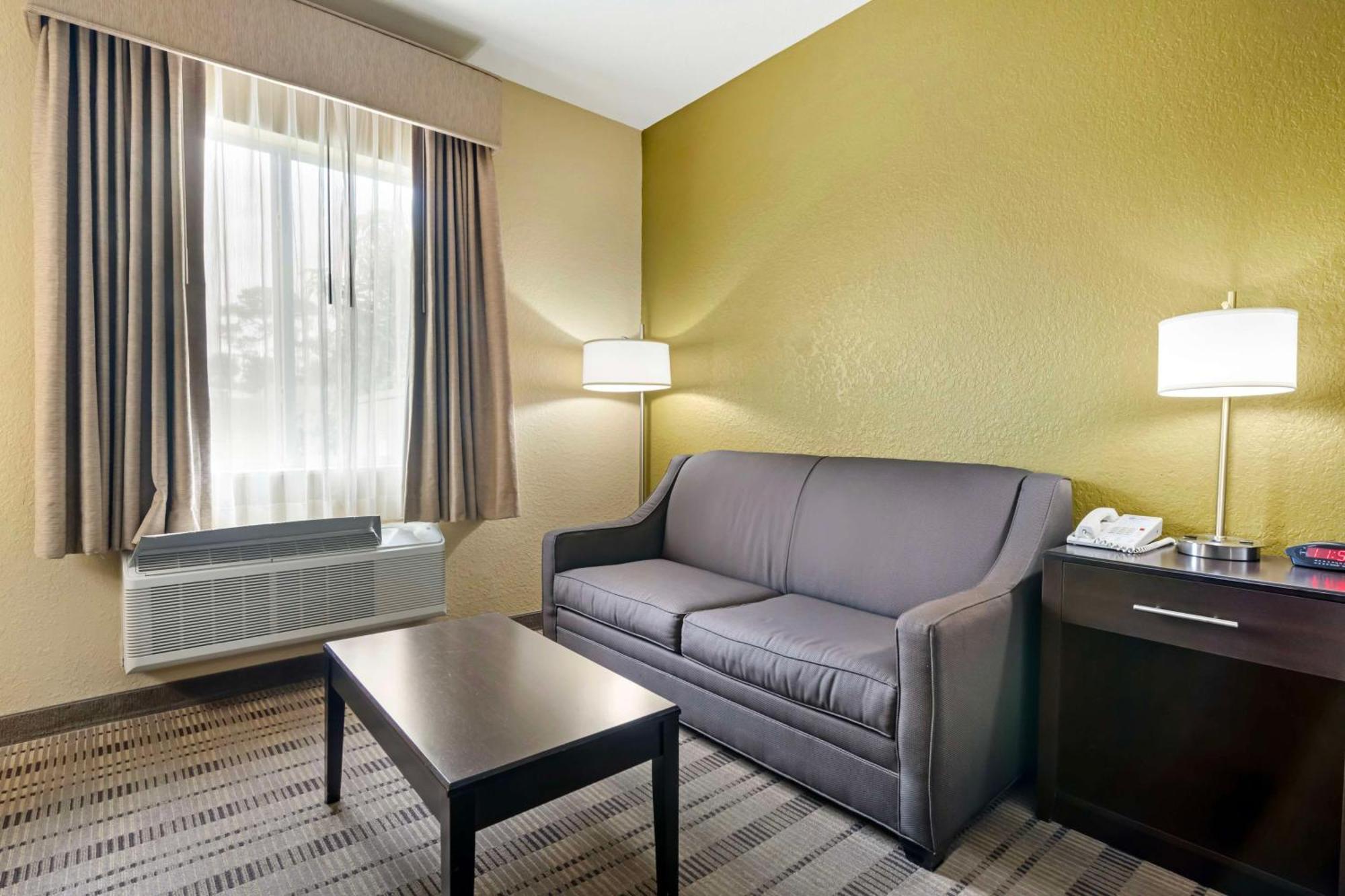 Western Edgewater Hotel