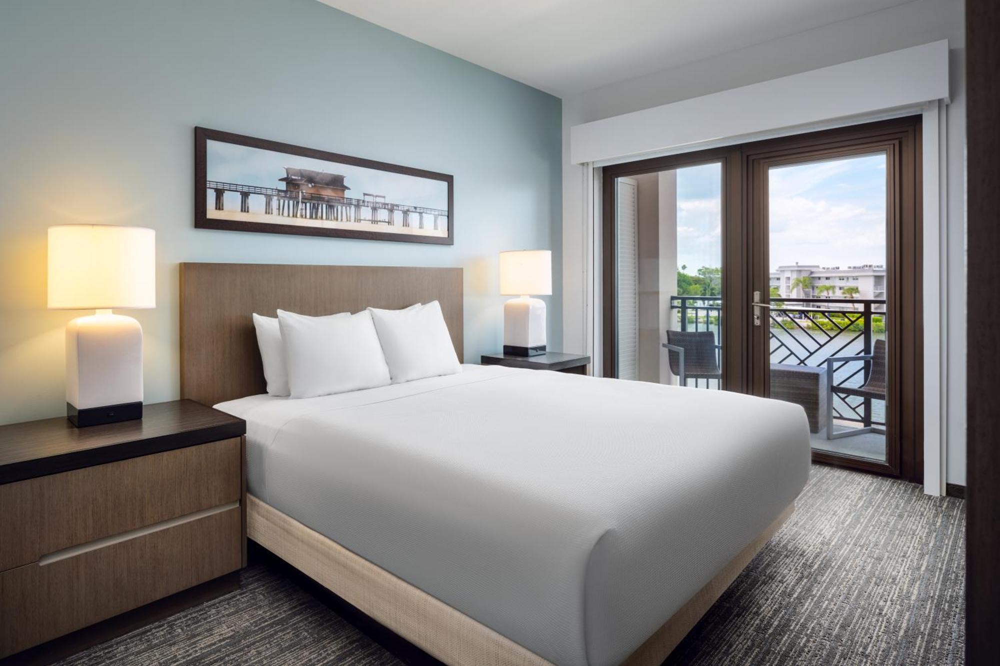 Hyatt House 5th Avenue Hotel 3*