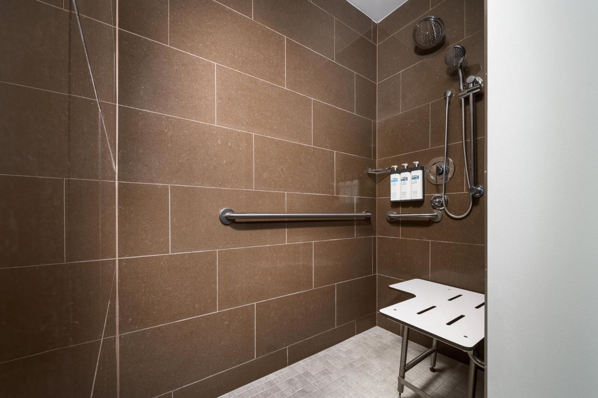 Hyatt House 5th Avenue 3* Naples