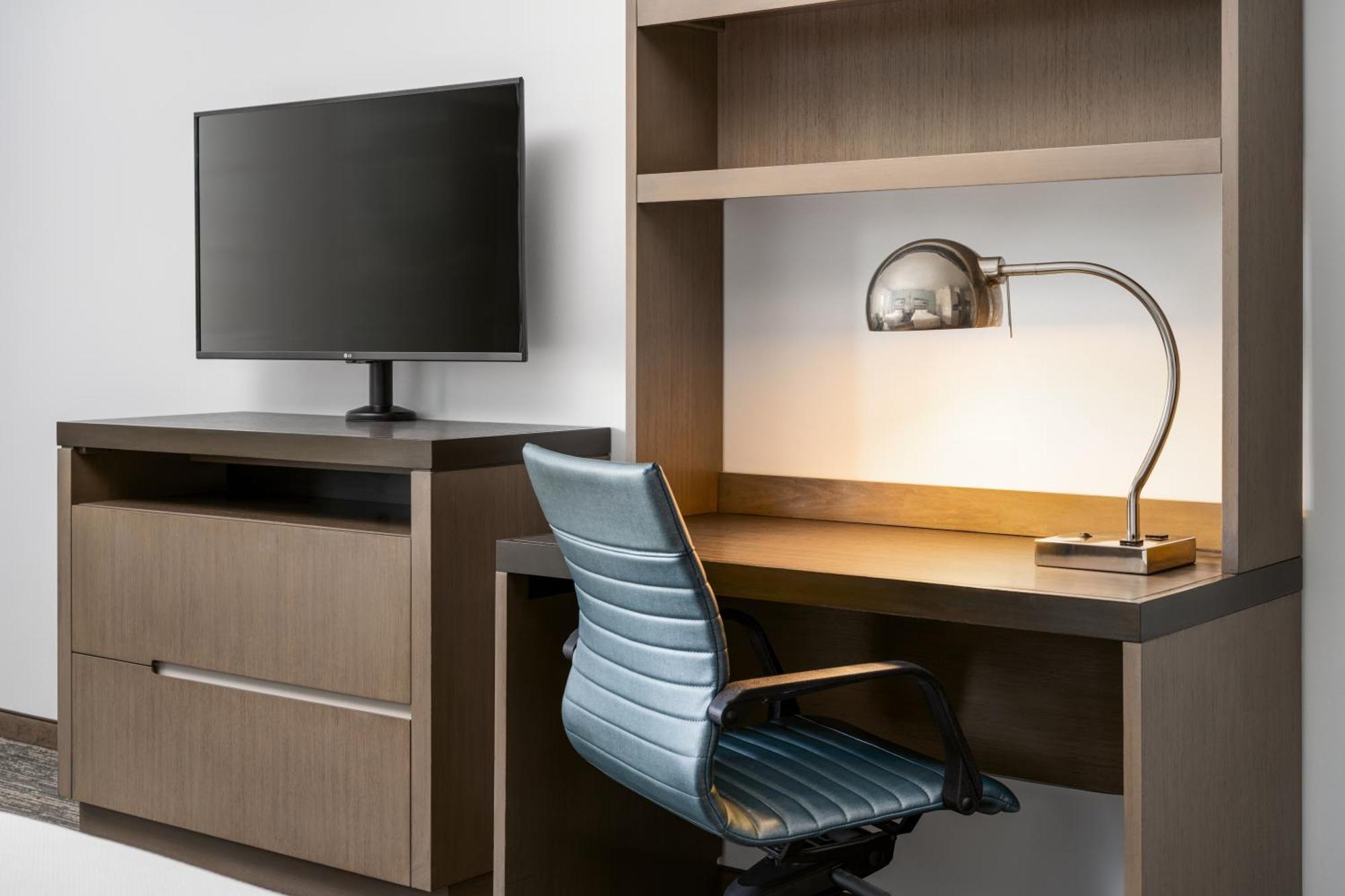 Hyatt House 5th Avenue 3*