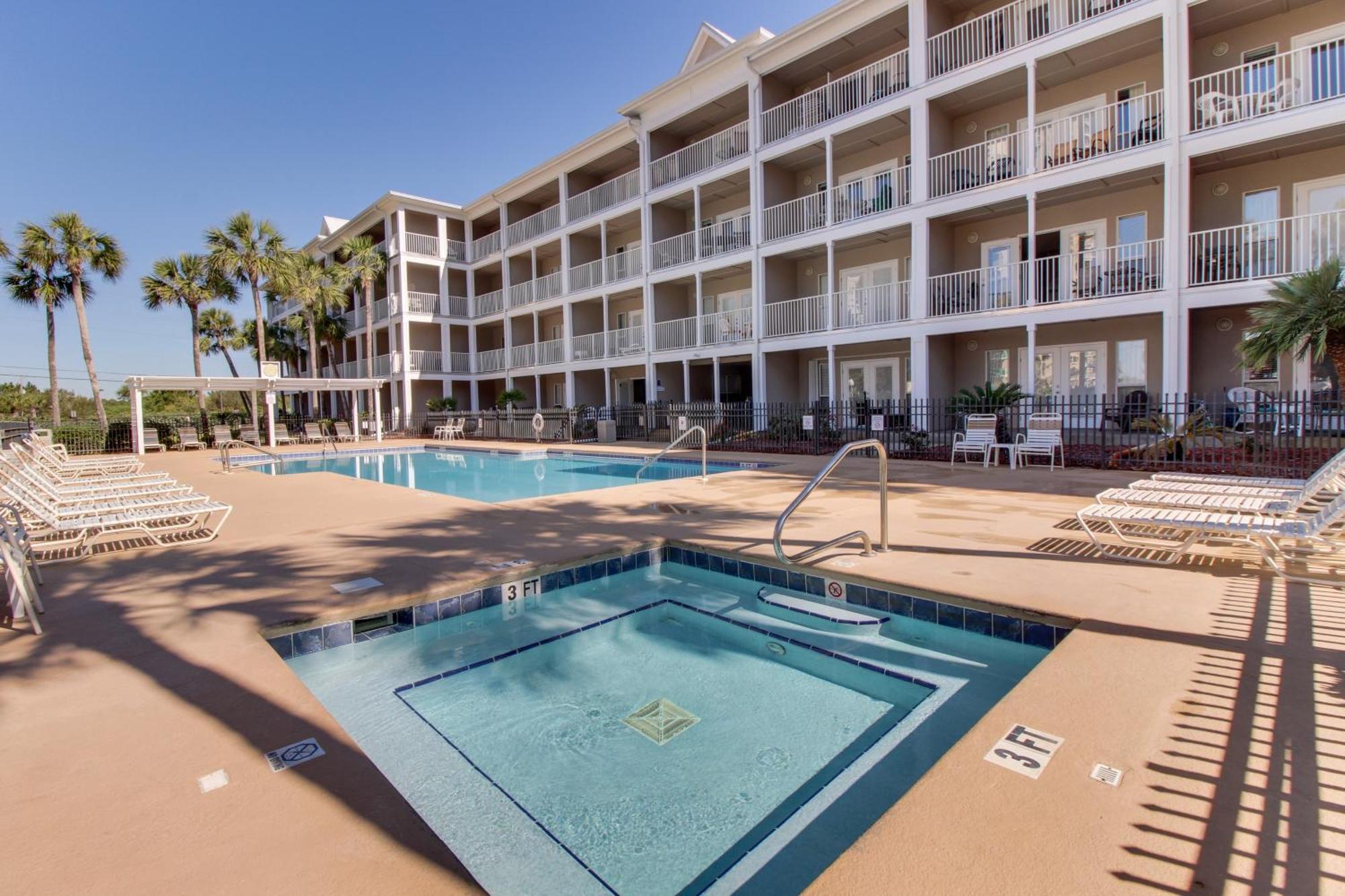 Grand Caribbean East & West Hotel *