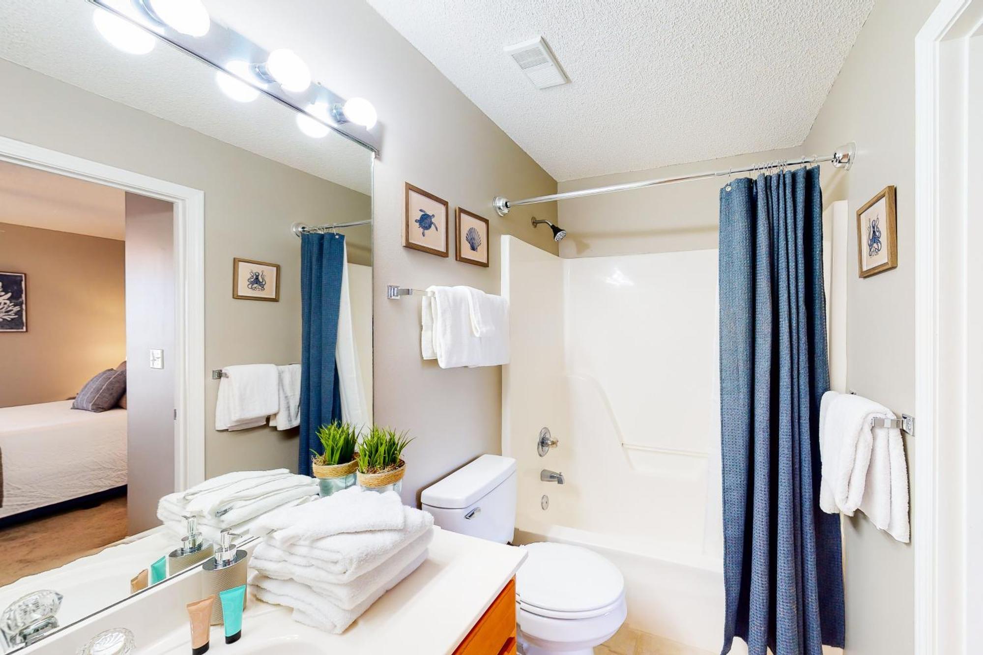 Hotel Grand Caribbean East & West