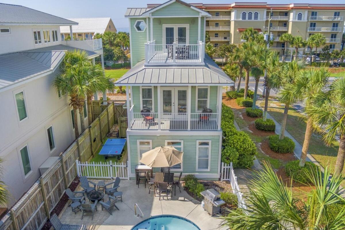 Crystal Tower Free Golf Cart Private Pool Holiday home *