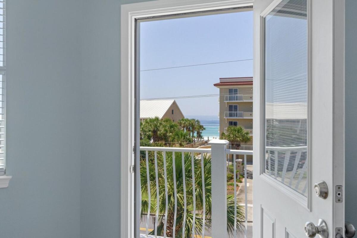 Holiday home Crystal Tower Free Golf Cart Private Pool *