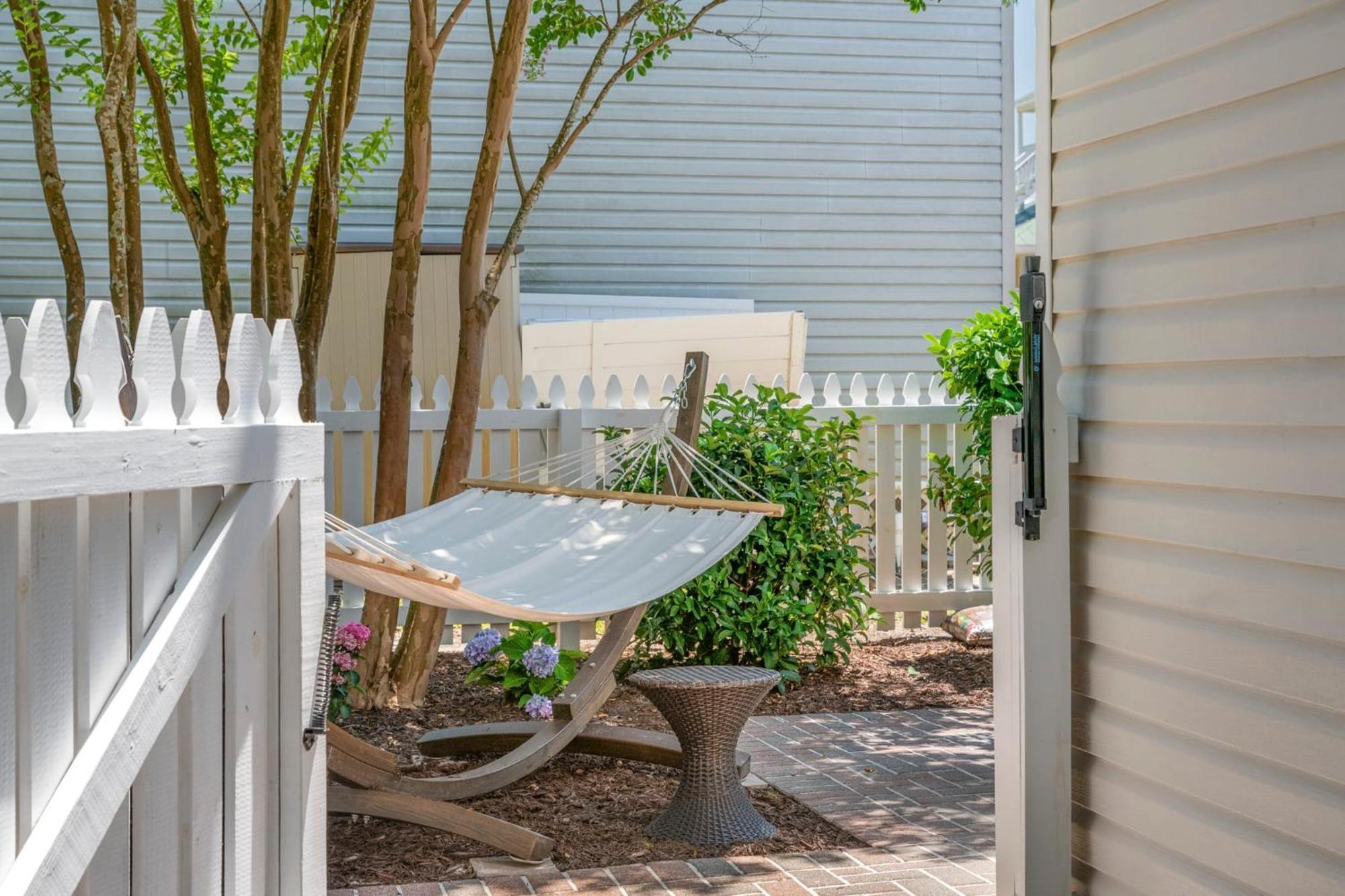 The Charleston Free Golf Cart Priv Pool Oasis Holiday home