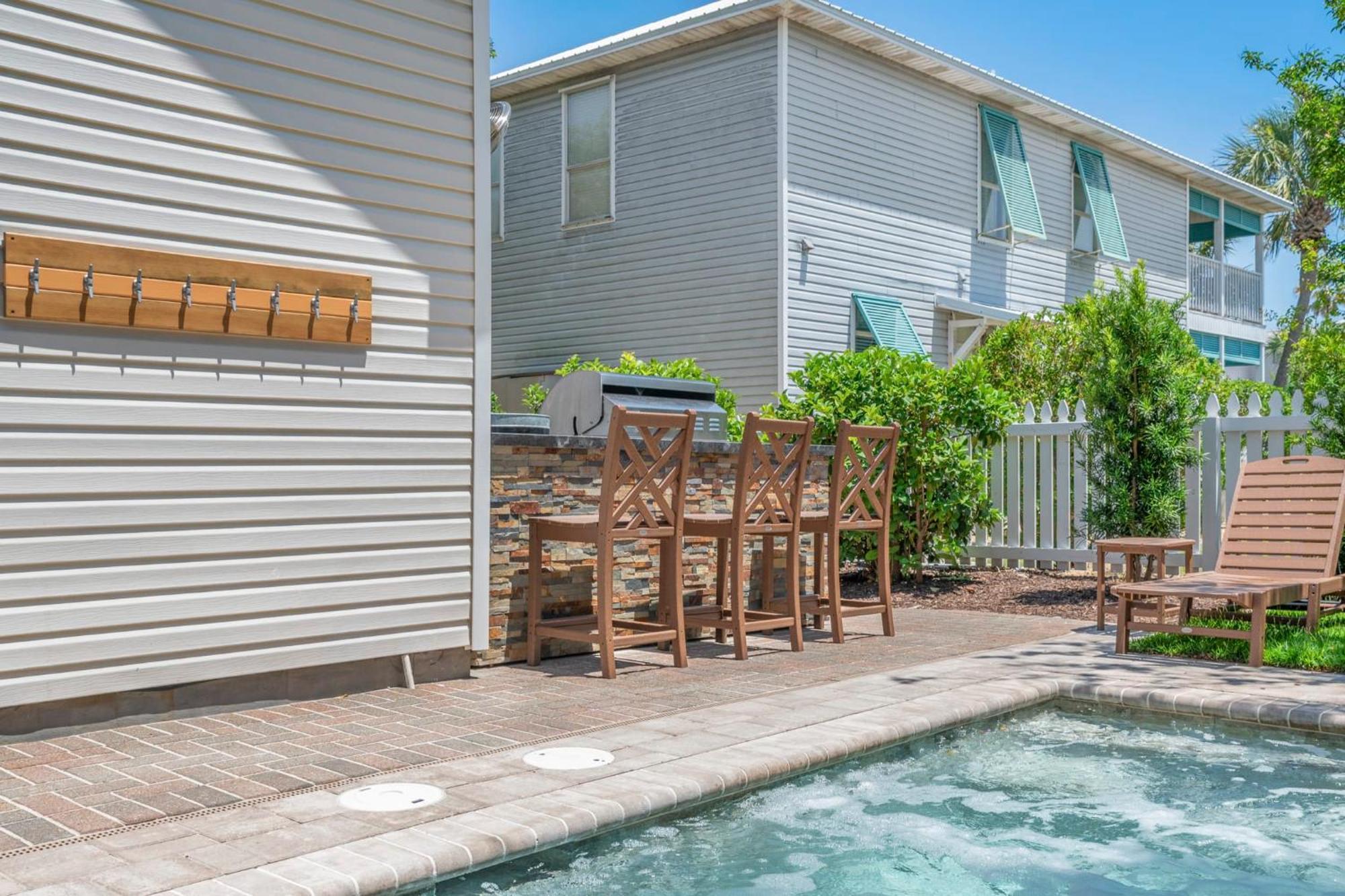 Holiday home The Charleston Free Golf Cart Priv Pool Oasis Destin