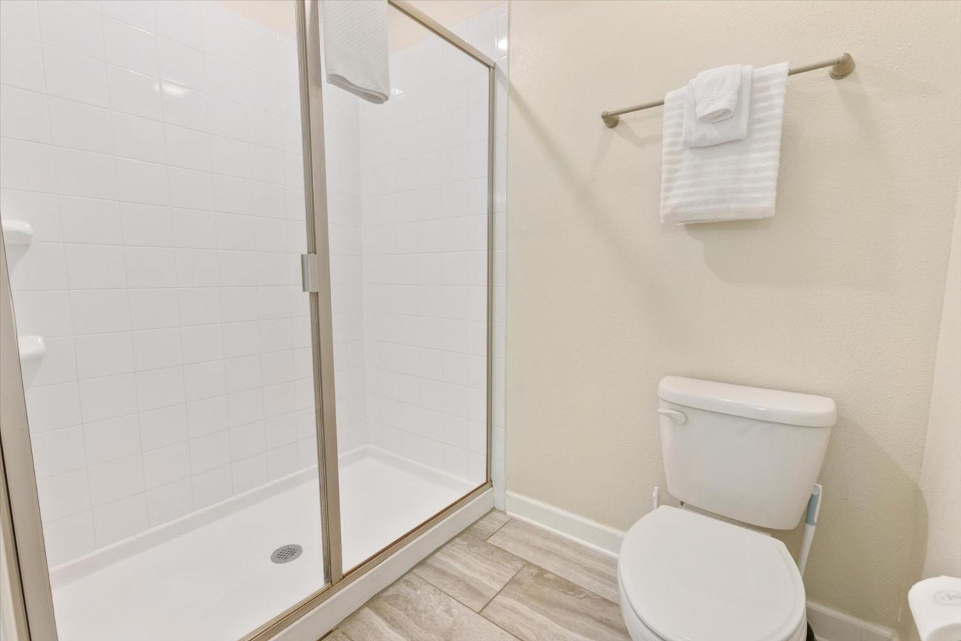 1411 Rolling Fairway Dr. *